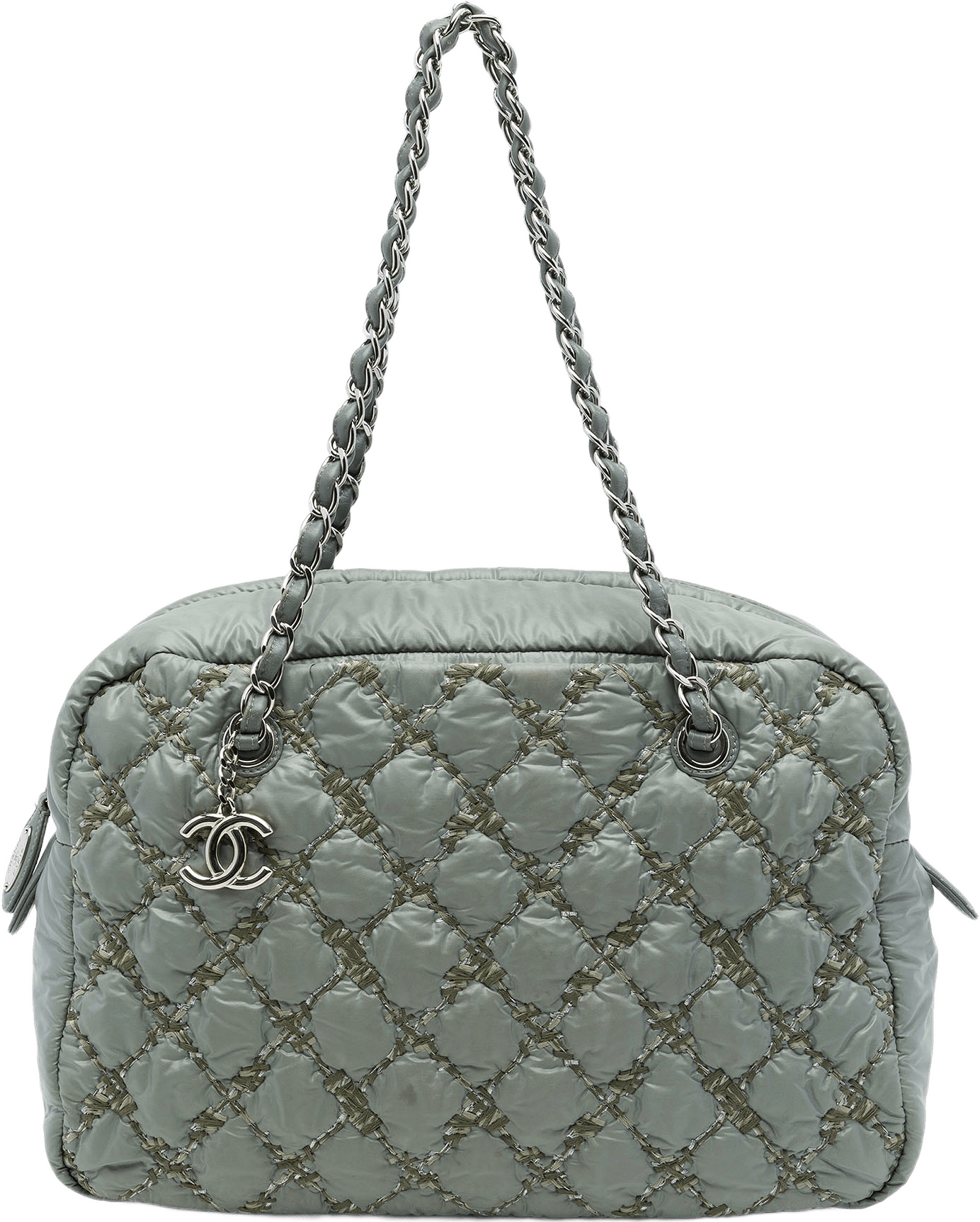 Chanel Paris Byzance Nylon Tweed On Stitch Bowler Bag, från Luxclusif, i färgen grå.