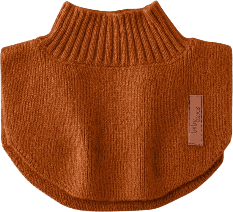 Neck Warmer, från BabyMocs, i färgen rust.