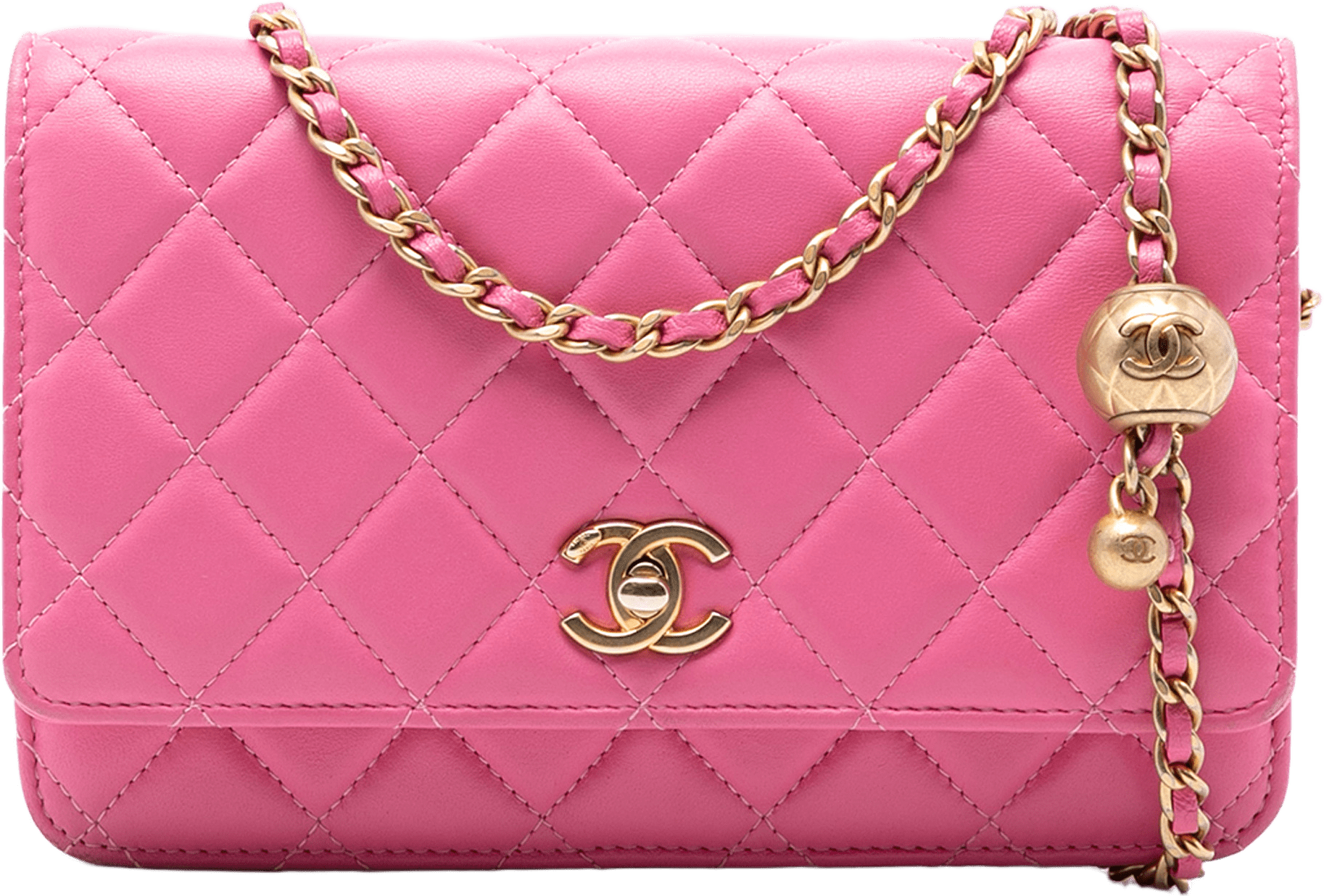 Chanel Lambskin Pearl Crush Wallet On Chain, från Luxclusif, i färgen pink.