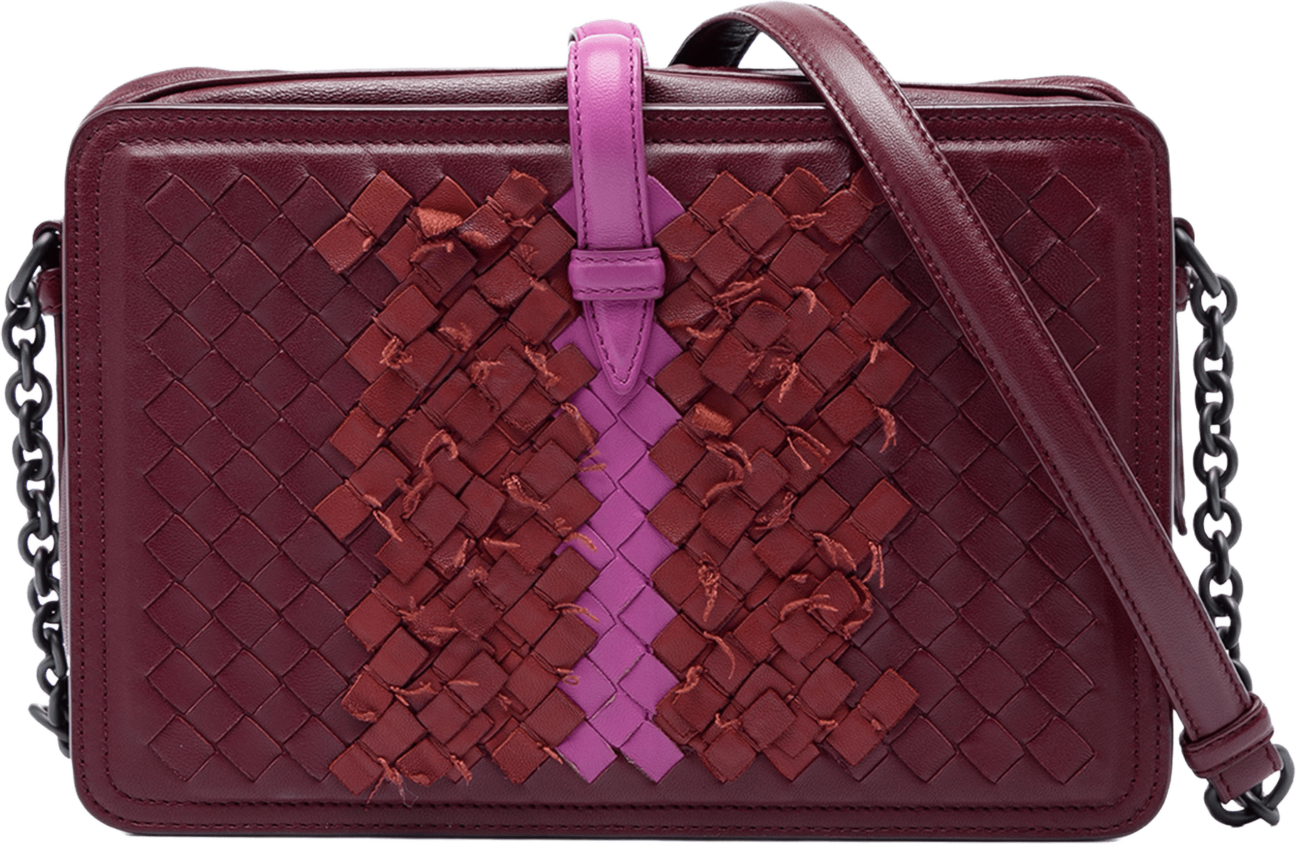 Bottega Veneta Tricolor Nappa Intrecciato Fringe Belt Flap Camera Bag, från Luxclusif, i färgen röd.