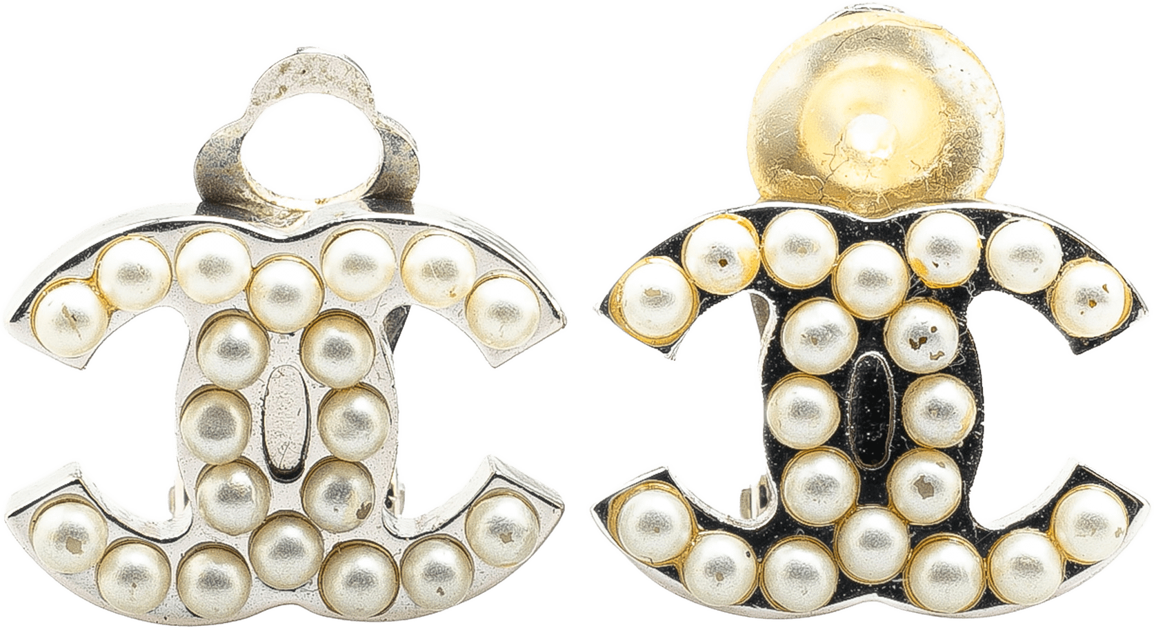 Chanel Silver Plated Cc Faux Pearl Clip On Earrings, från Luxclusif, i färgen silver.