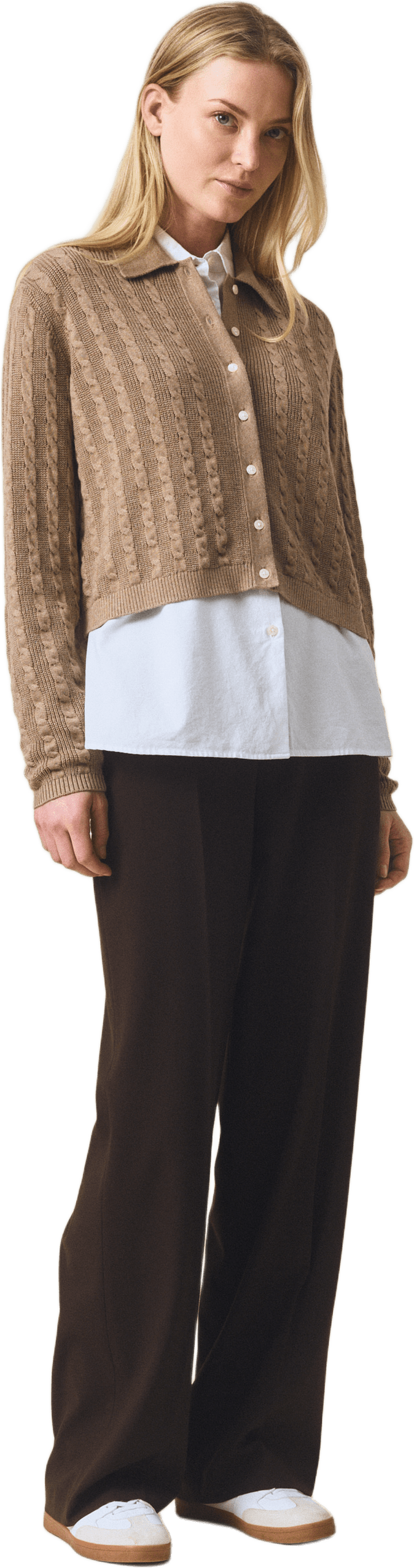 Classic Fit Cable Knitted Polo Cardigan, från Lexington, i färgen beige melange.