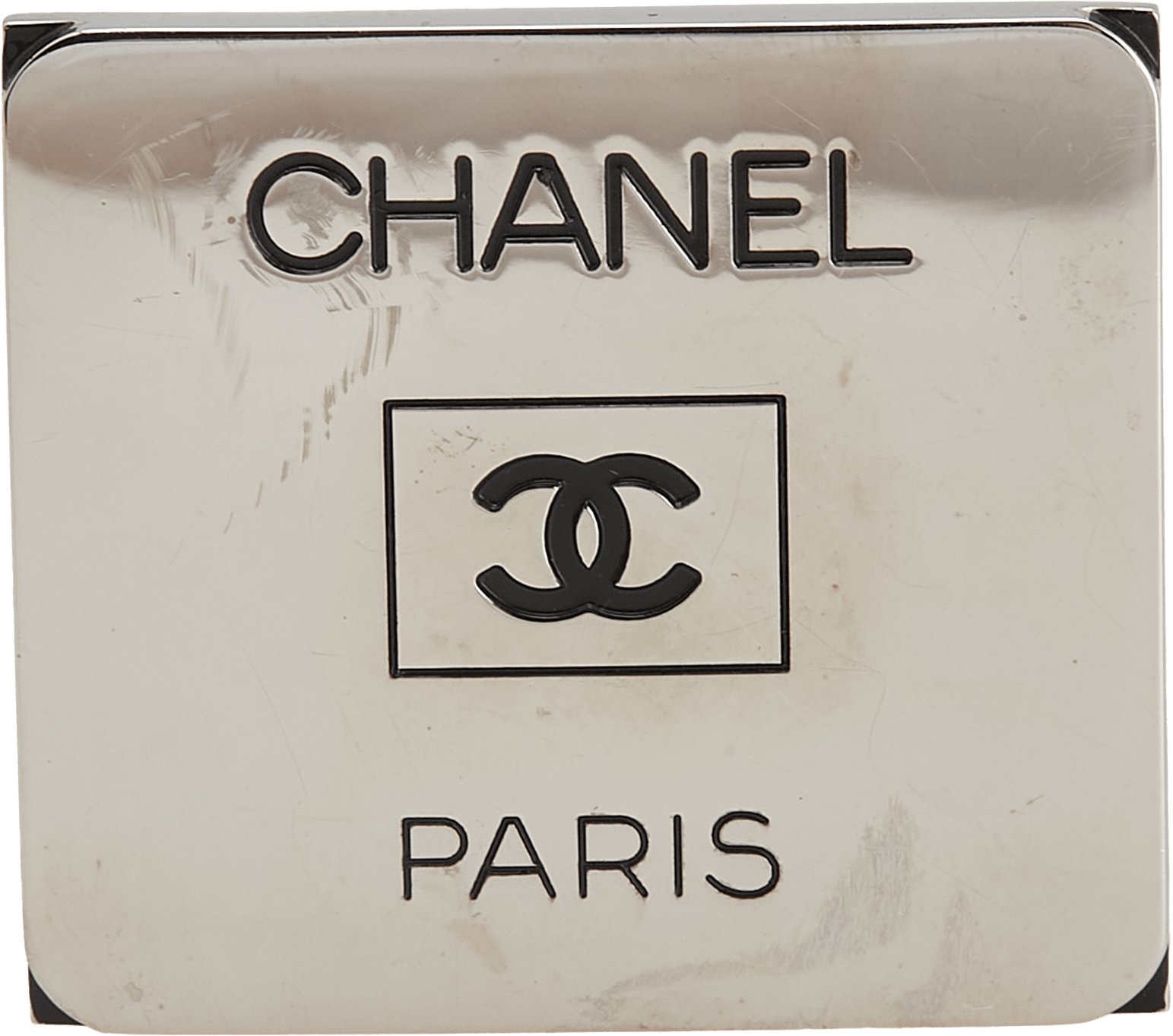 Chanel Palladium Plated Enamel Logo Plate Brooch, från Luxclusif, i färgen silver.