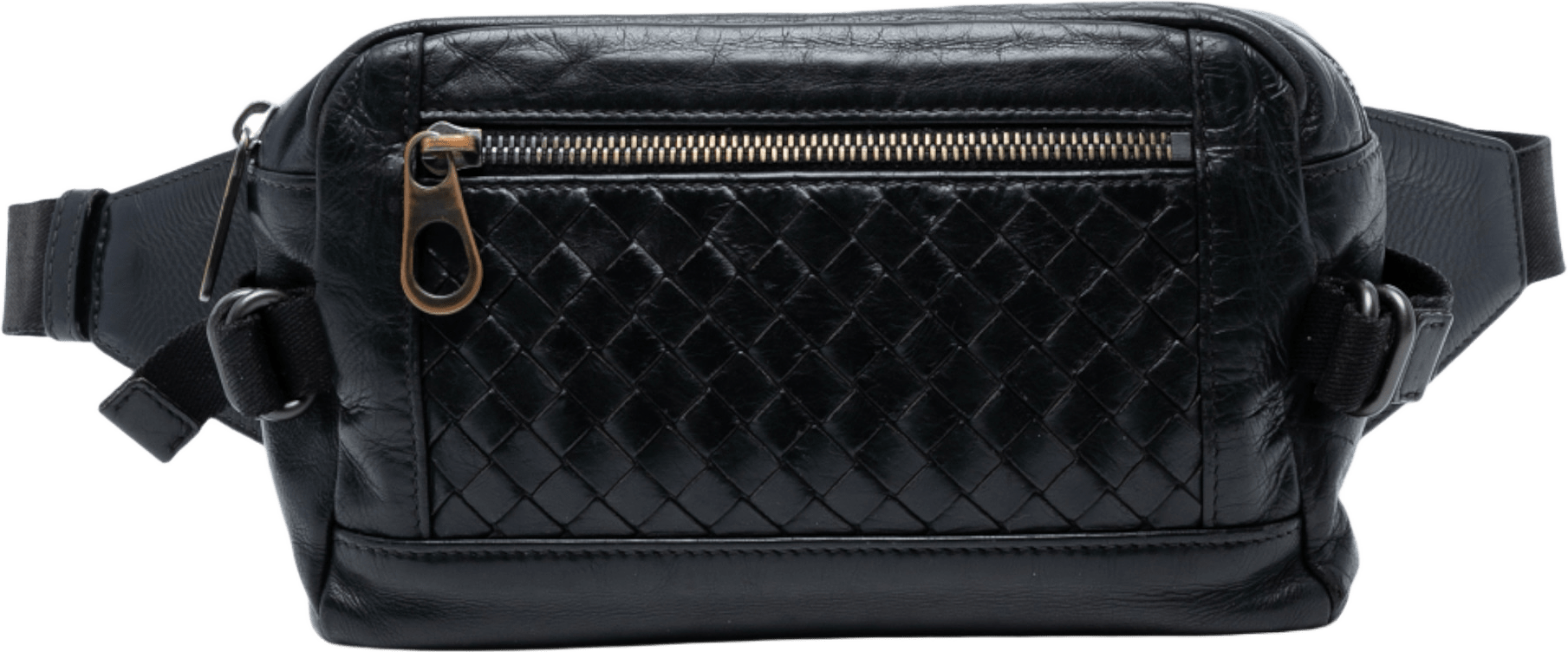 Bottega Veneta Nappa Intrecciato Belt Bag, från Luxclusif, i färgen black.