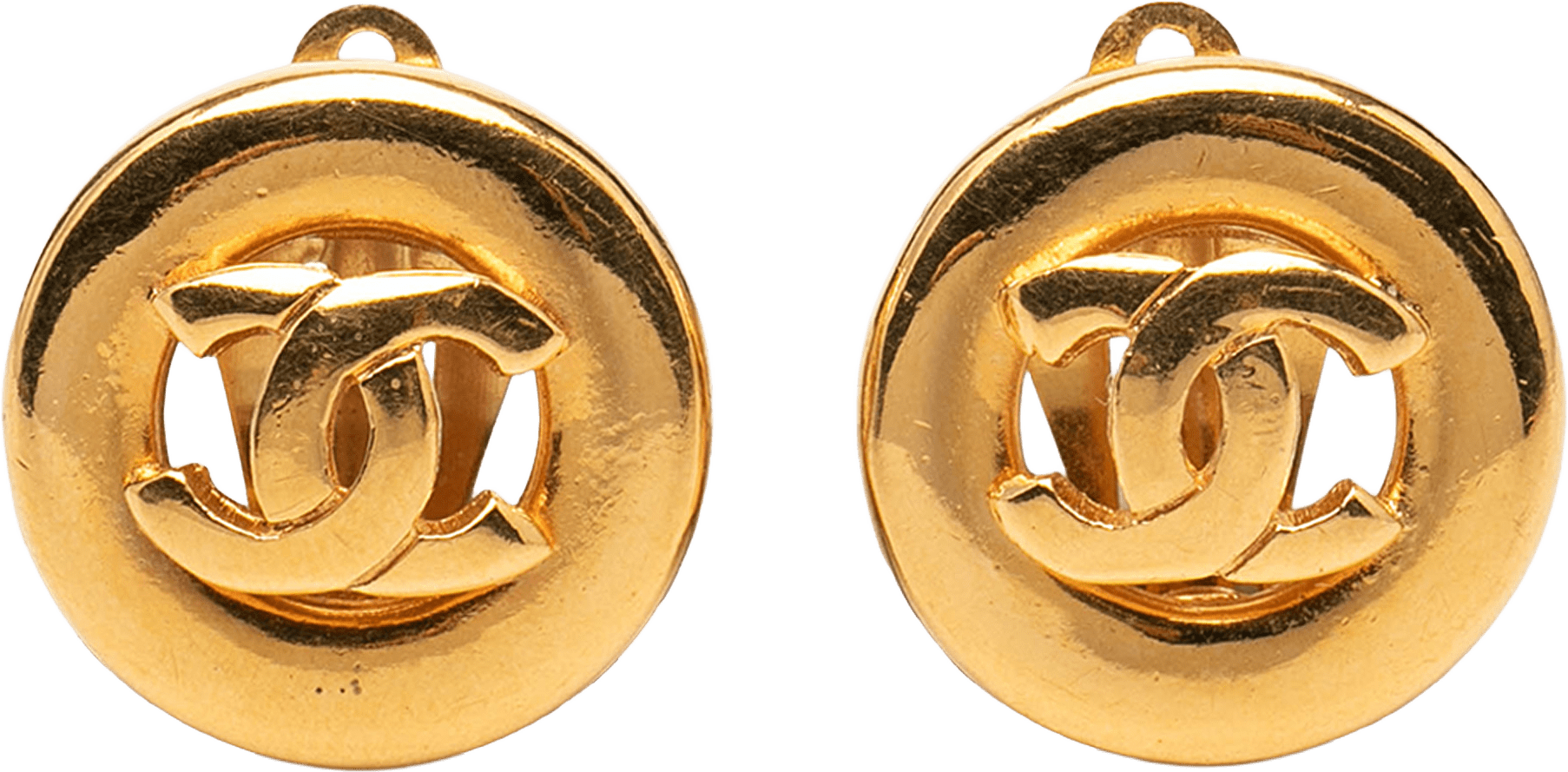 Chanel Cc Gold Plated Round Clip On Earrings, från Luxclusif, i färgen gold.