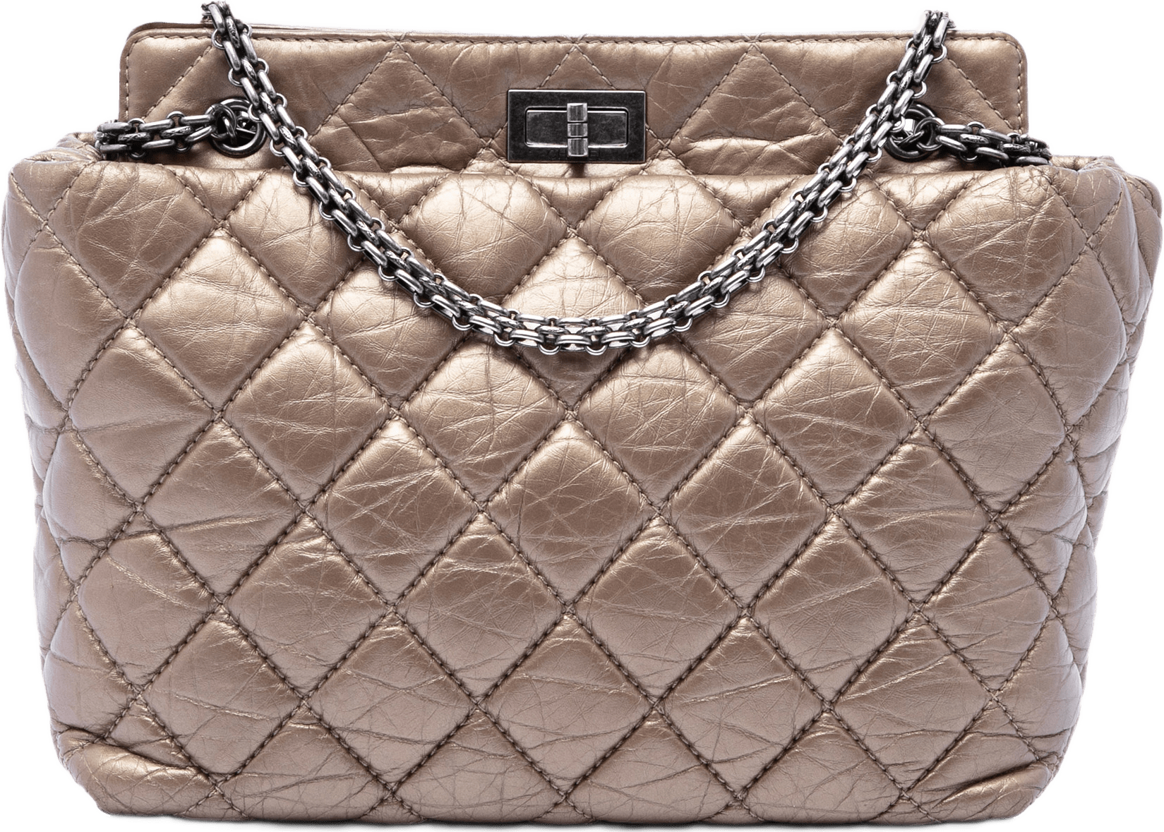 Chanel Quilted Metallic Aged Calfskin Reissue 2.55 Tote, från Luxclusif, i färgen brun.