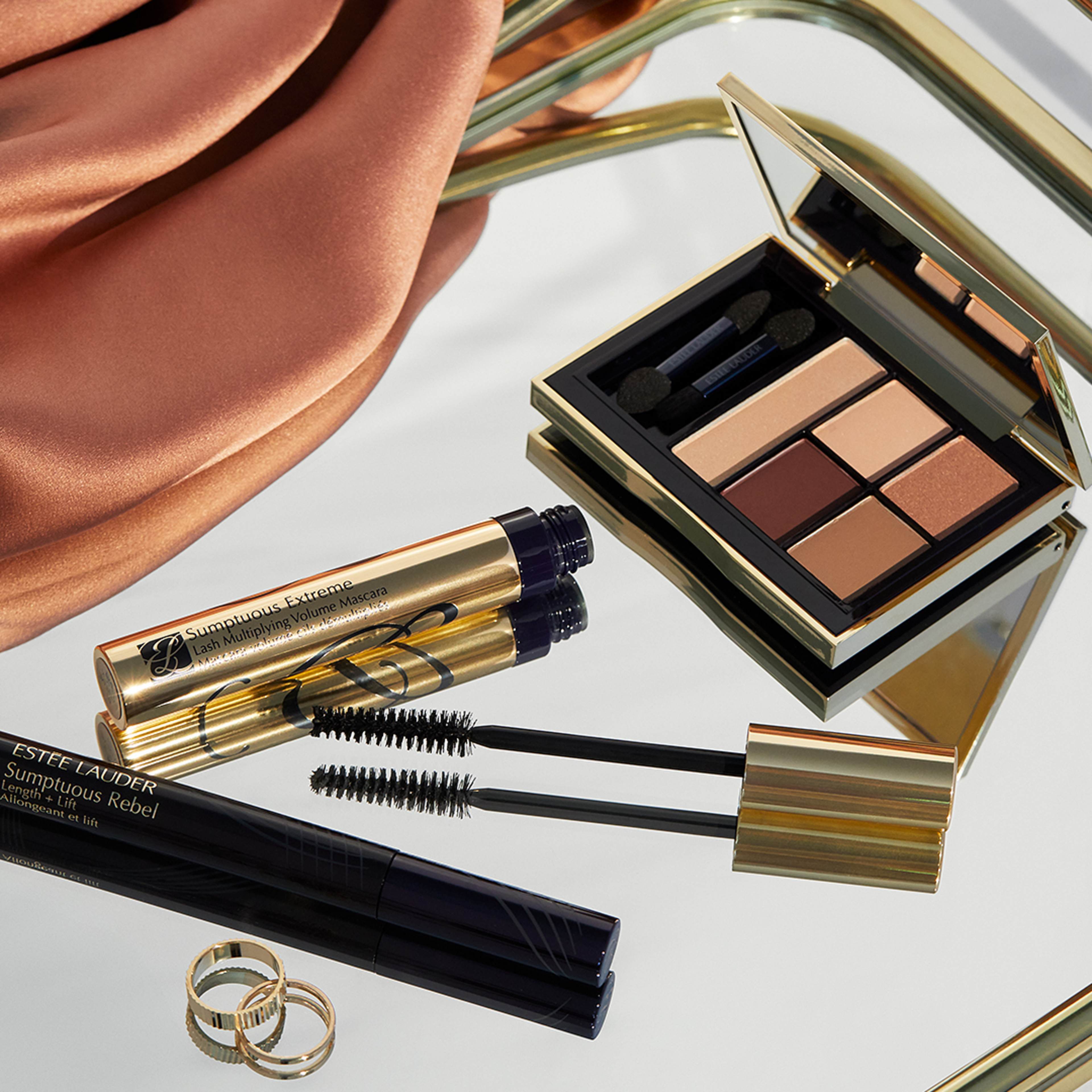 Sumptuous Extreme Lash Multiplying Volume Mascara