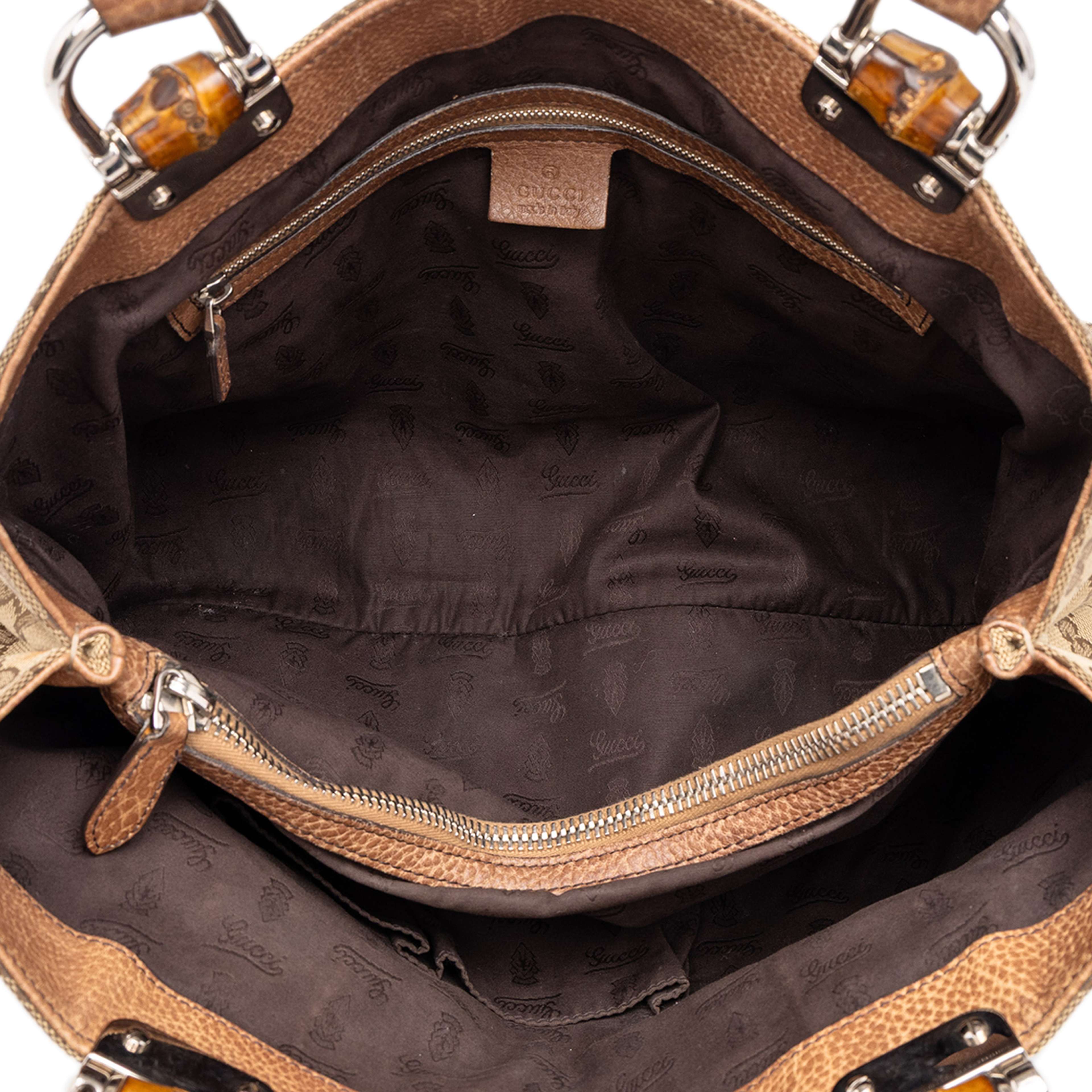 Gucci Medium Gg Canvas Bamboo Libeccio Tote, från Luxclusif, i färgen beige. Klicka för att öppna bilden i stort format