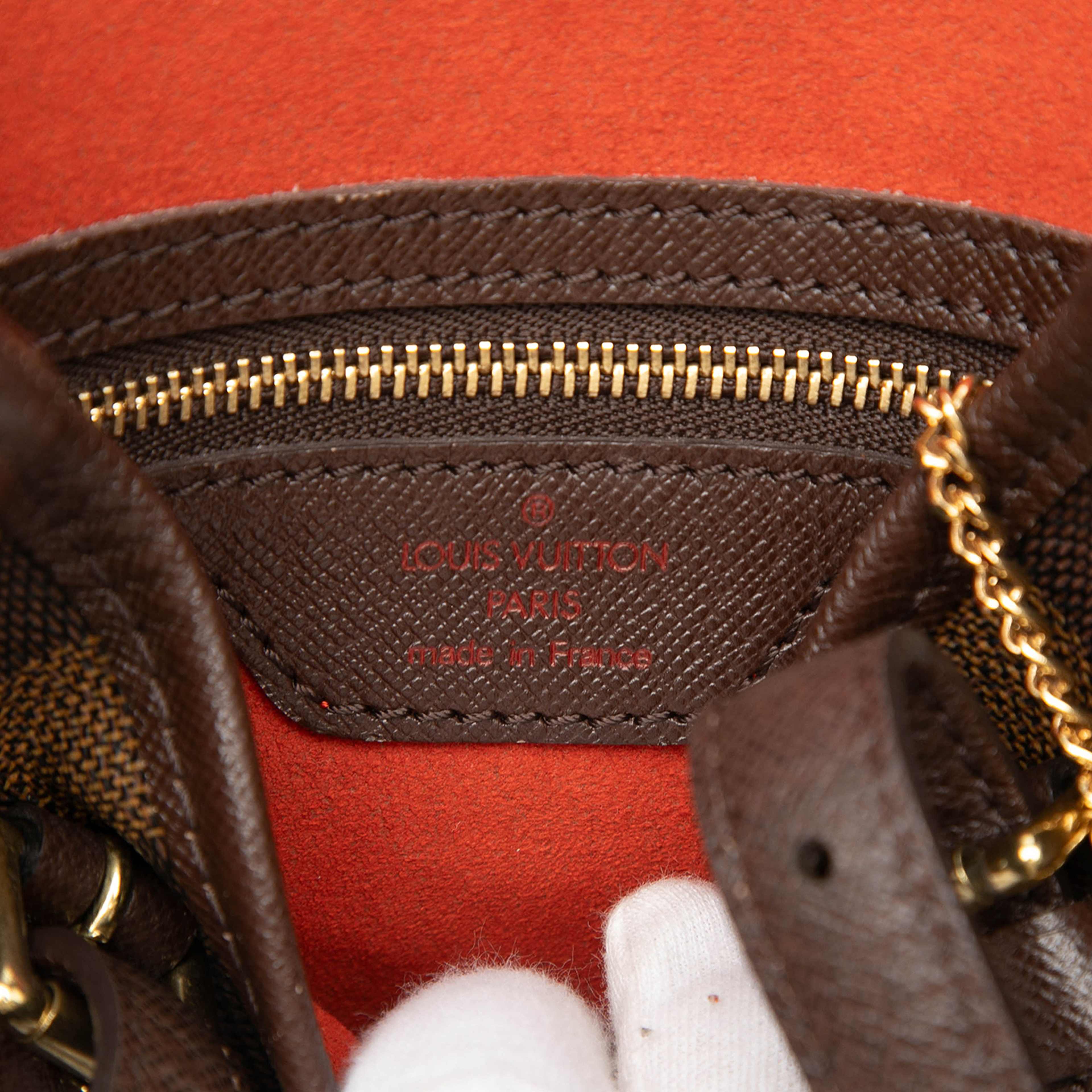 Louis Vuitton Damier Ebene Marais, från Luxclusif, i färgen brown. Klicka för att öppna bilden i stort format