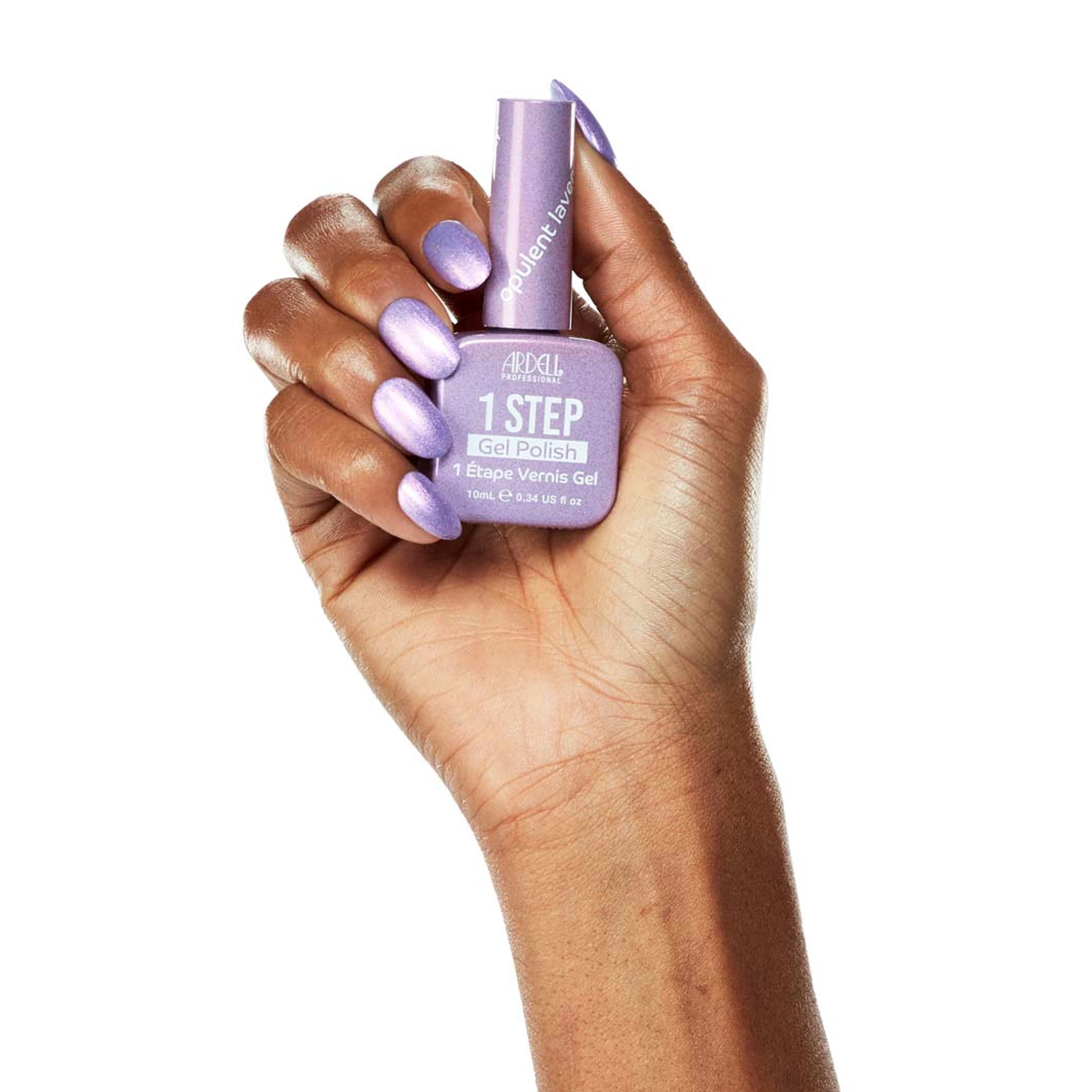 1 Step Gel Polish, från Ardell, i färgen Opulent Lavender. Klicka för att öppna bilden i stort format