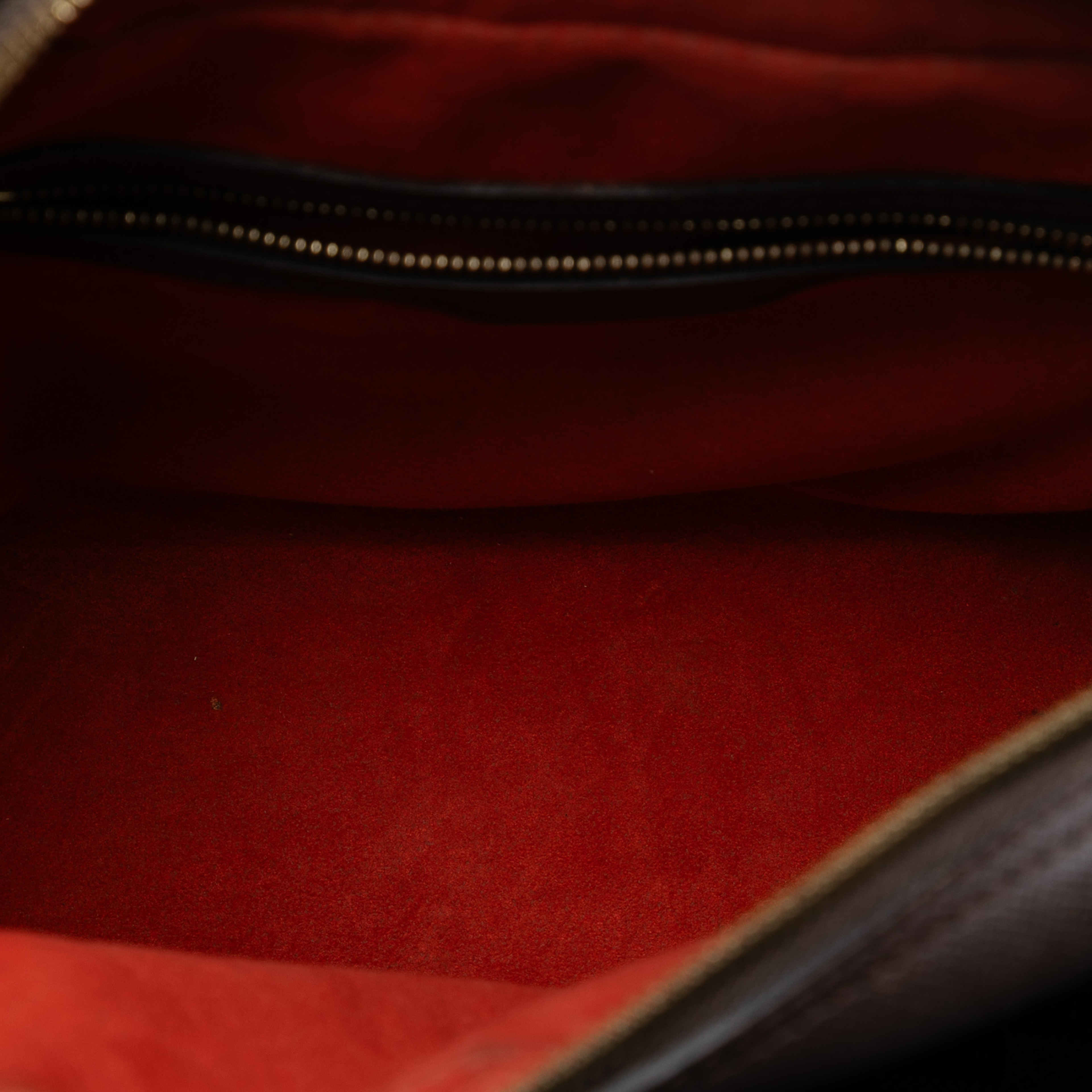 Louis Vuitton Damier Ebene Triana, från Luxclusif, i färgen brown. Klicka för att öppna bilden i stort format