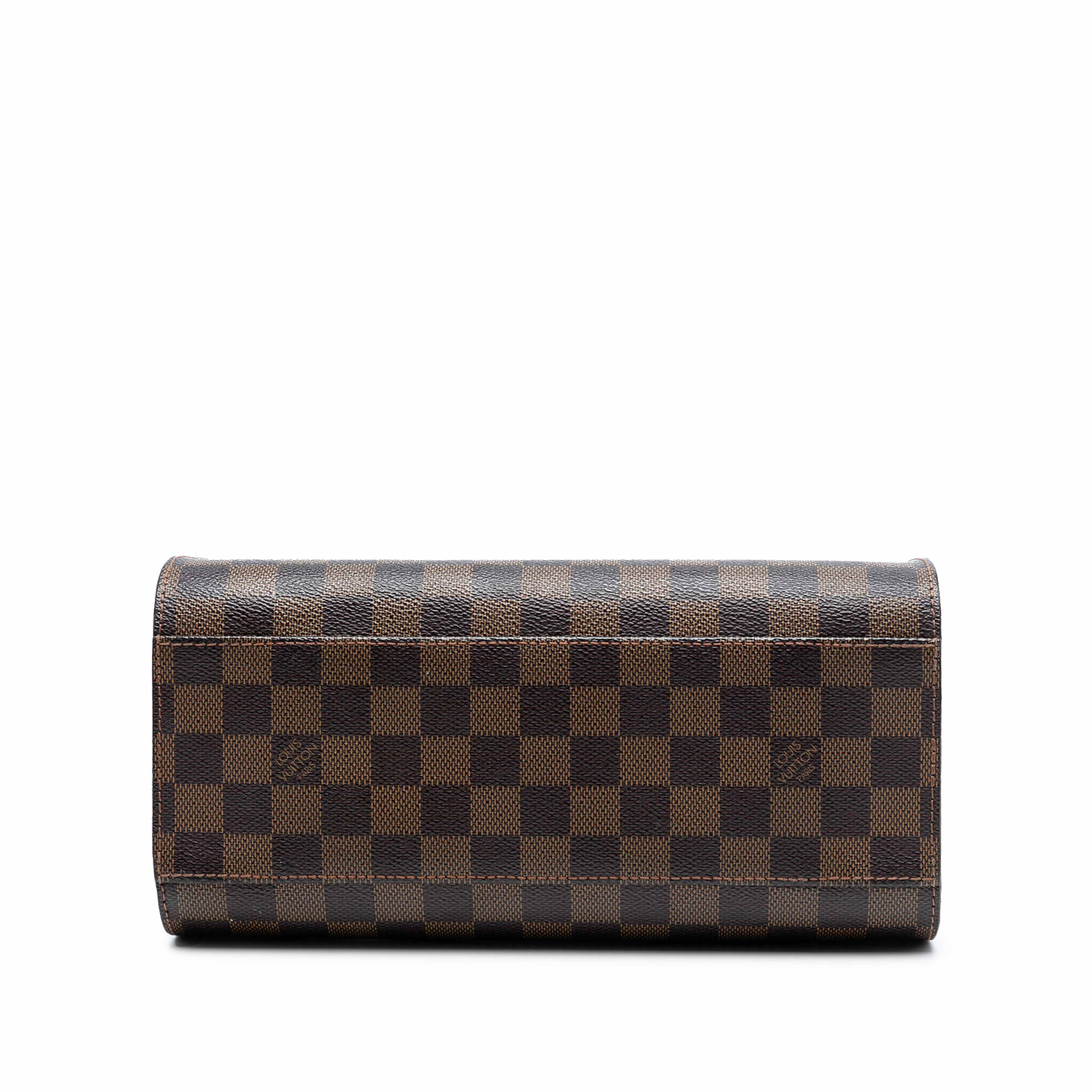 Louis Vuitton Damier Ebene Triana, från Luxclusif, i färgen brown. Klicka för att öppna bilden i stort format