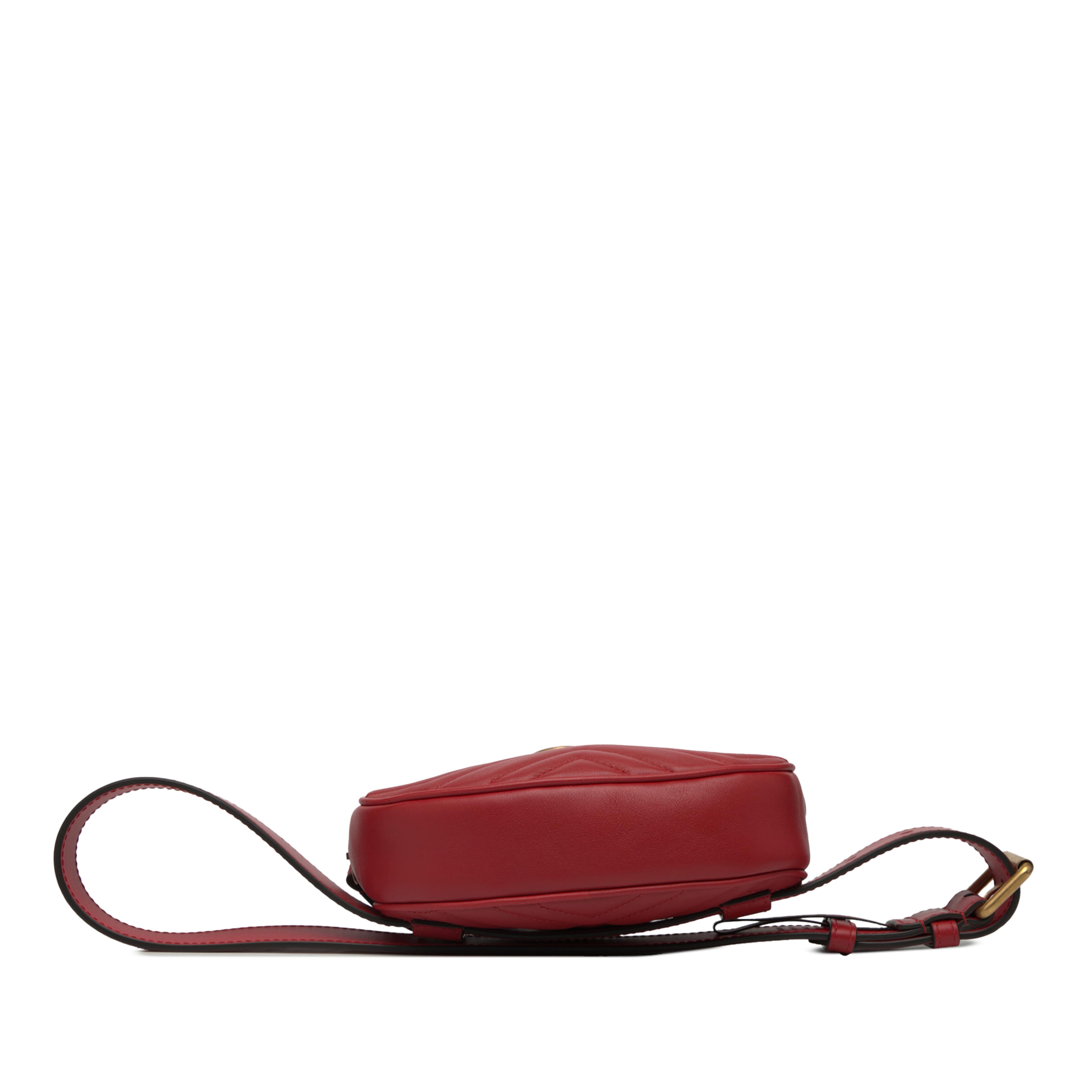 Gucci Gg Marmont Matelasse Calfskin Belt Bag, från Luxclusif, i färgen röd. Klicka för att öppna bilden i stort format