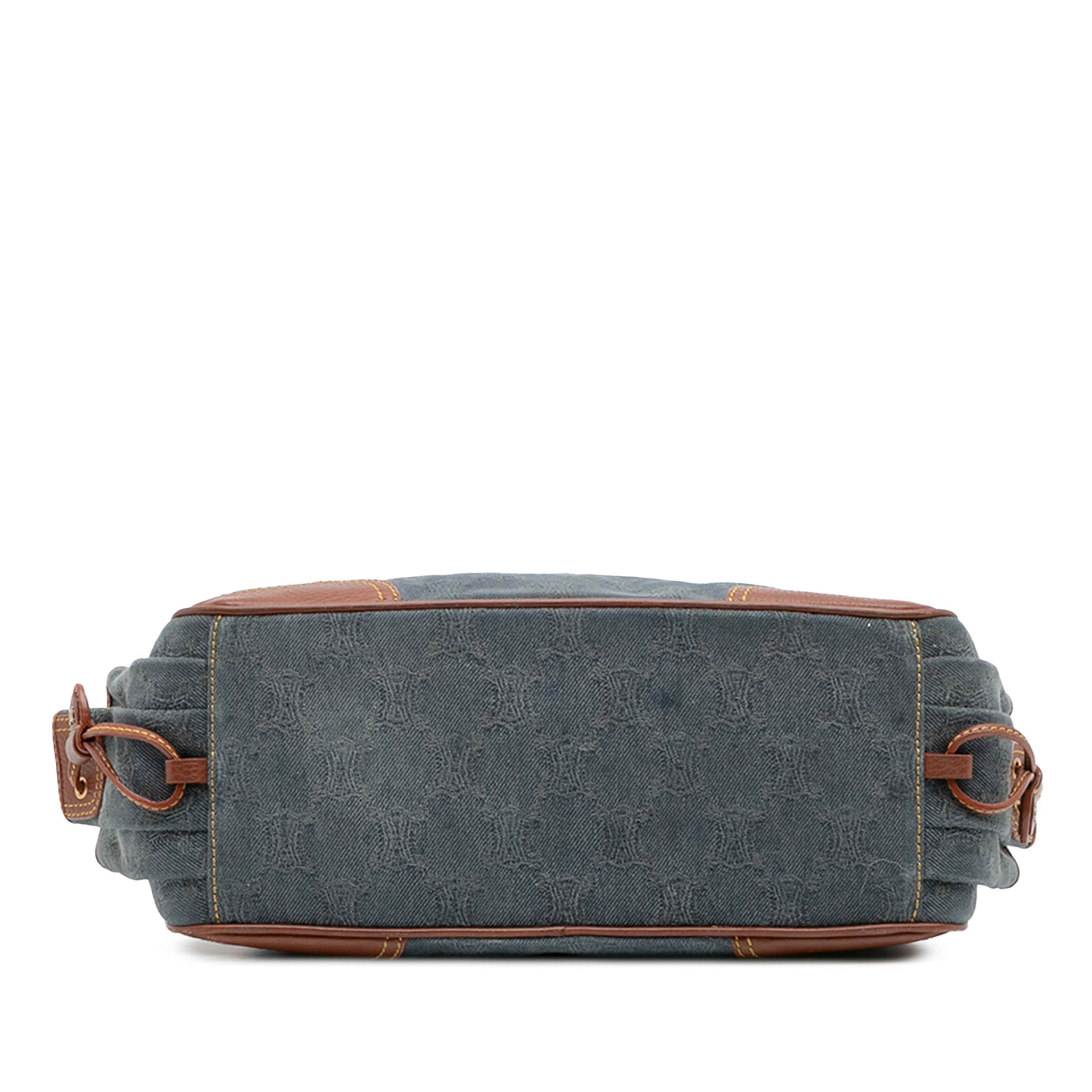 Celine Macadam Denim Boogie Handbag, från Luxclusif, i färgen blue. Klicka för att öppna bilden i stort format