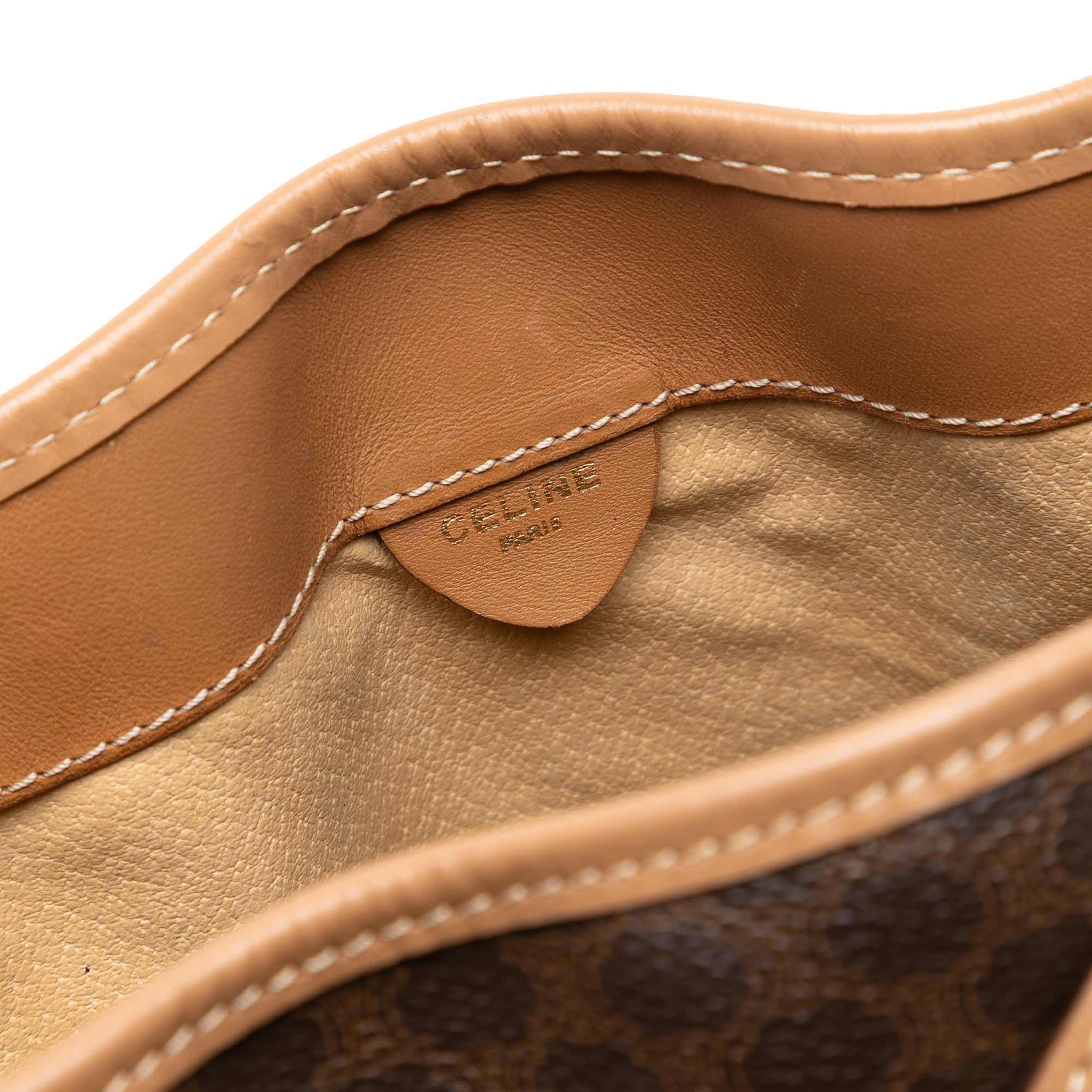 Celine Macadam Coated Canvas Drawstring Crossbody, från Luxclusif, i färgen brown. Klicka för att öppna bilden i stort format