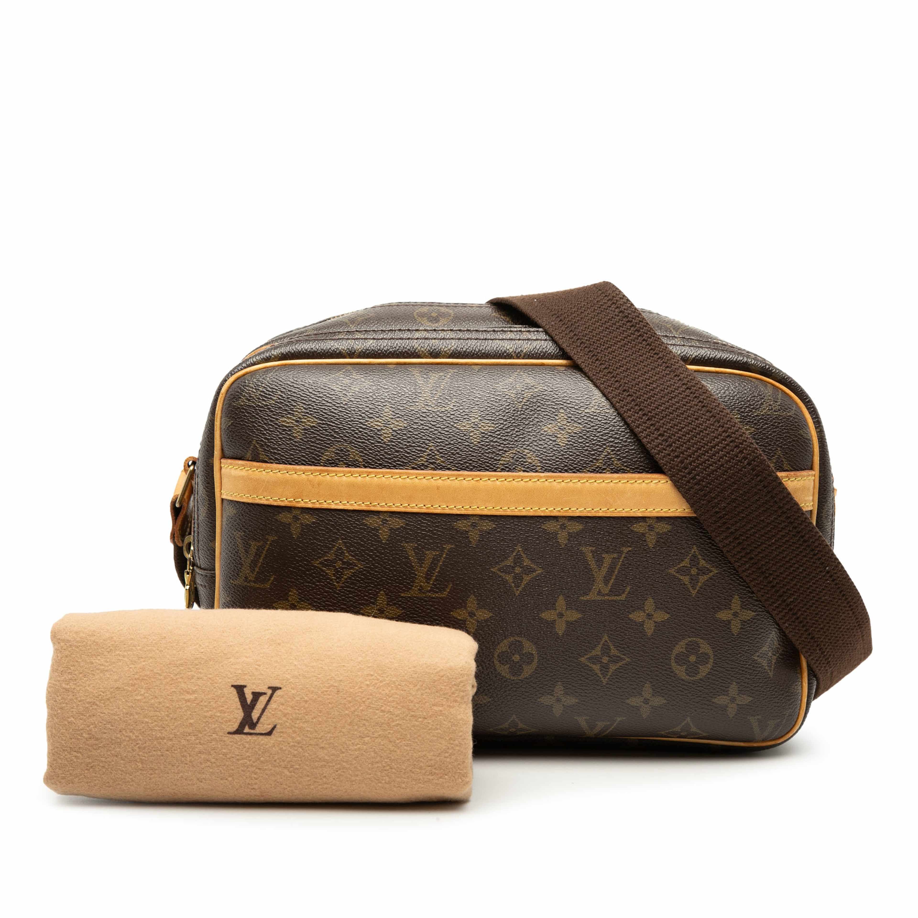 Louis Vuitton Monogram Reporter Pm, från Luxclusif, i färgen brun. Klicka för att öppna bilden i stort format
