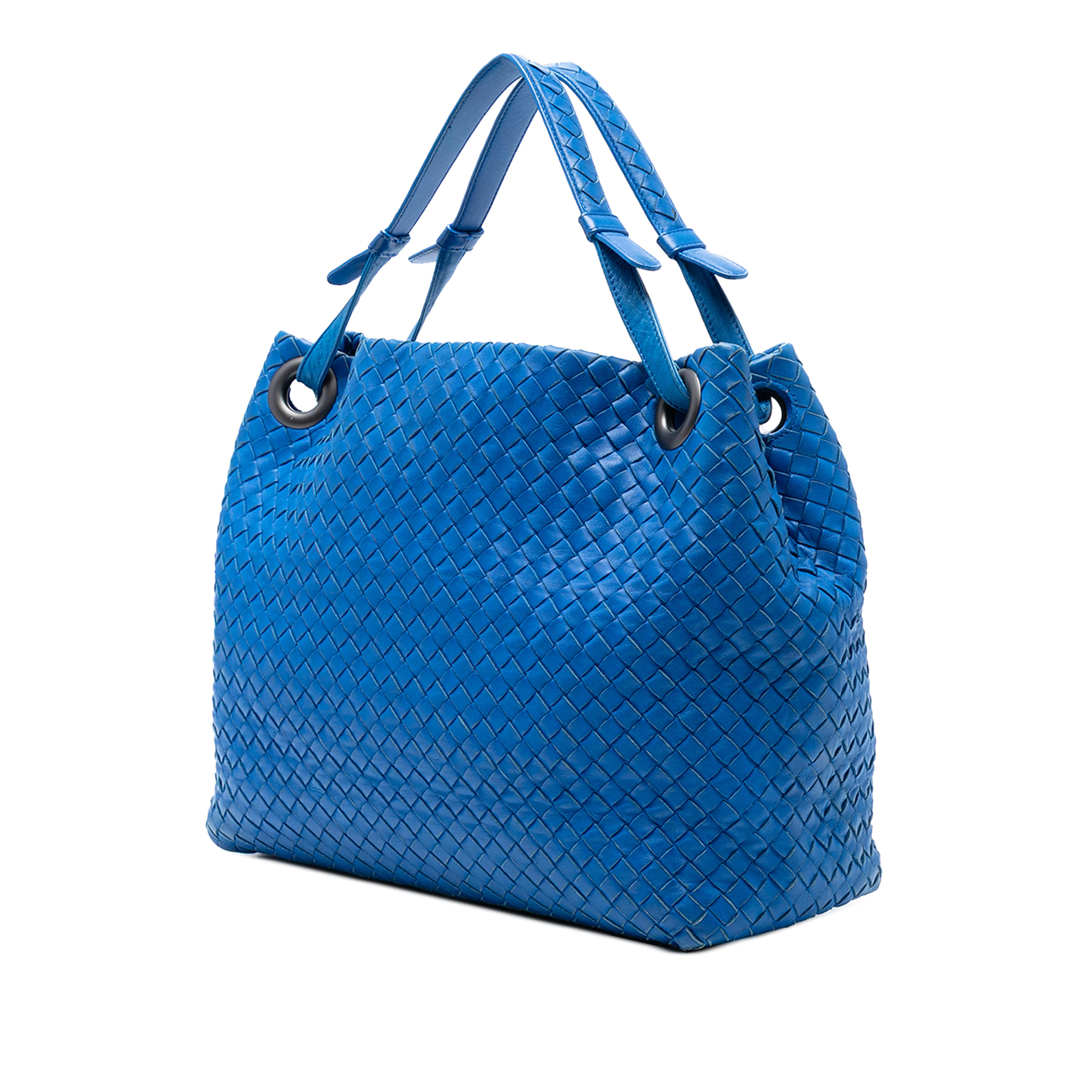 Bottega Veneta Medium Nappa Intrecciato Garda Tote, från Luxclusif, i färgen blue. Klicka för att öppna bilden i stort format