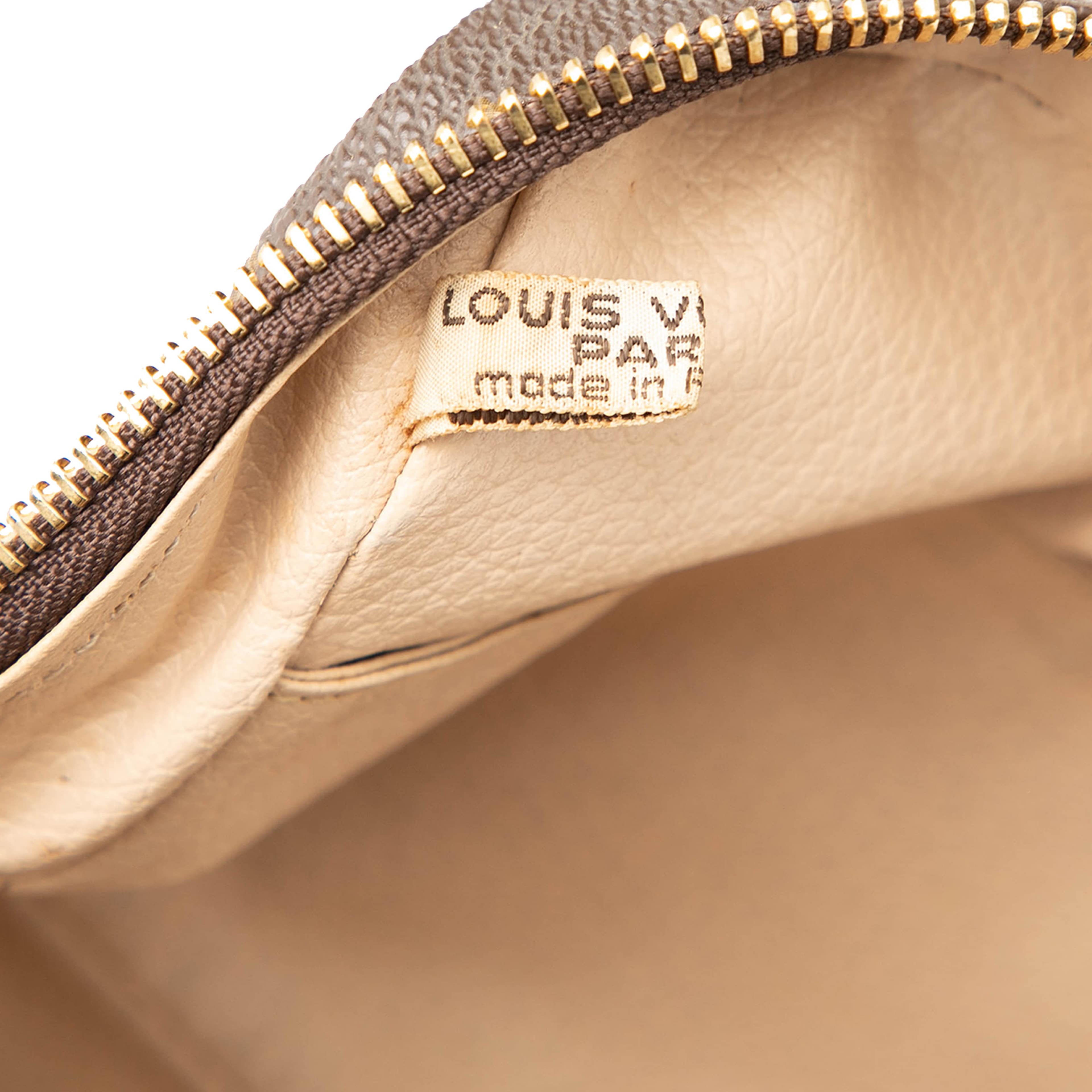 Louis Vuitton Monogram Trousse Toilette 23, från Luxclusif, i färgen brown. Klicka för att öppna bilden i stort format