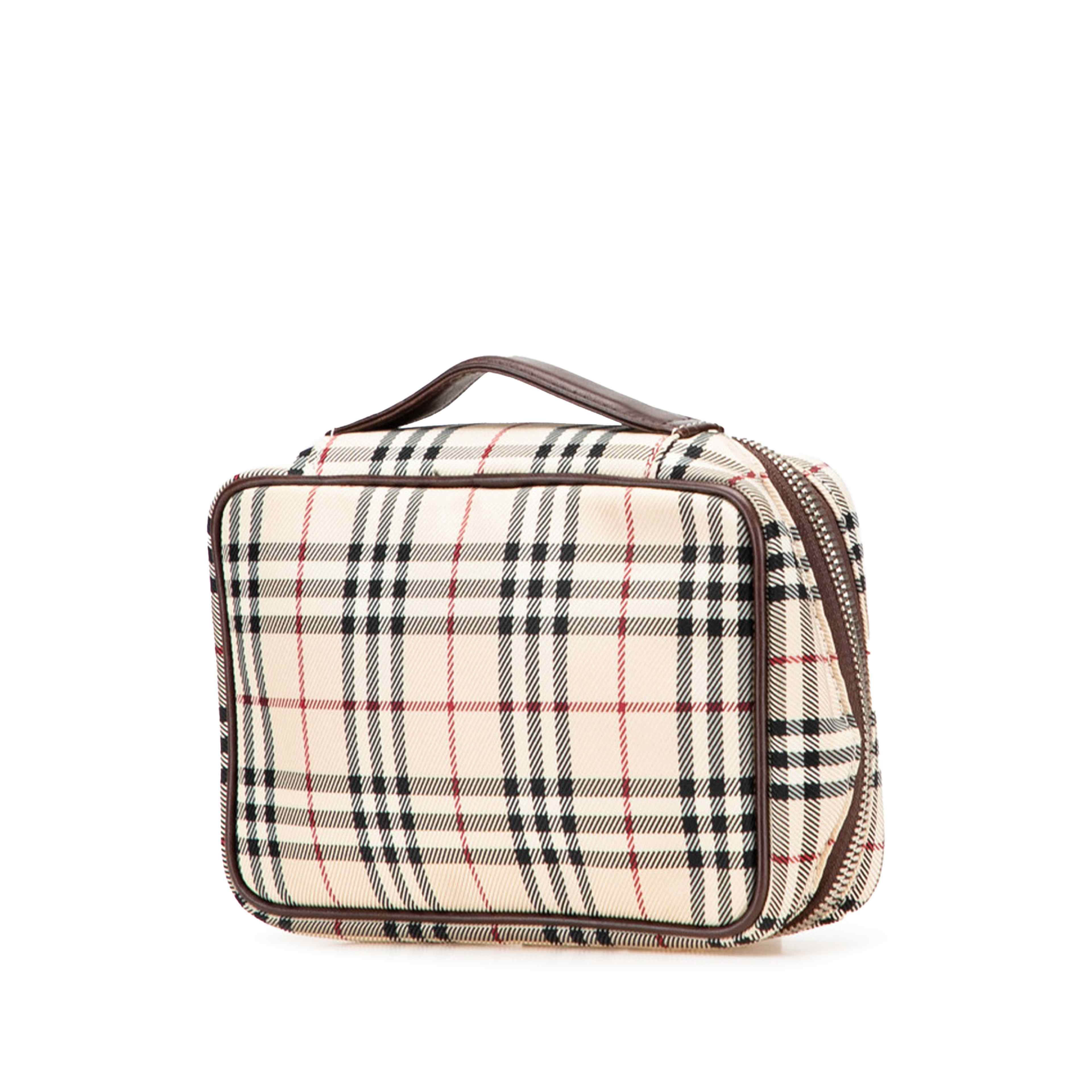 Burberry House Check Canvas Vanity Bag, från Luxclusif, i färgen beige. Klicka för att öppna bilden i stort format