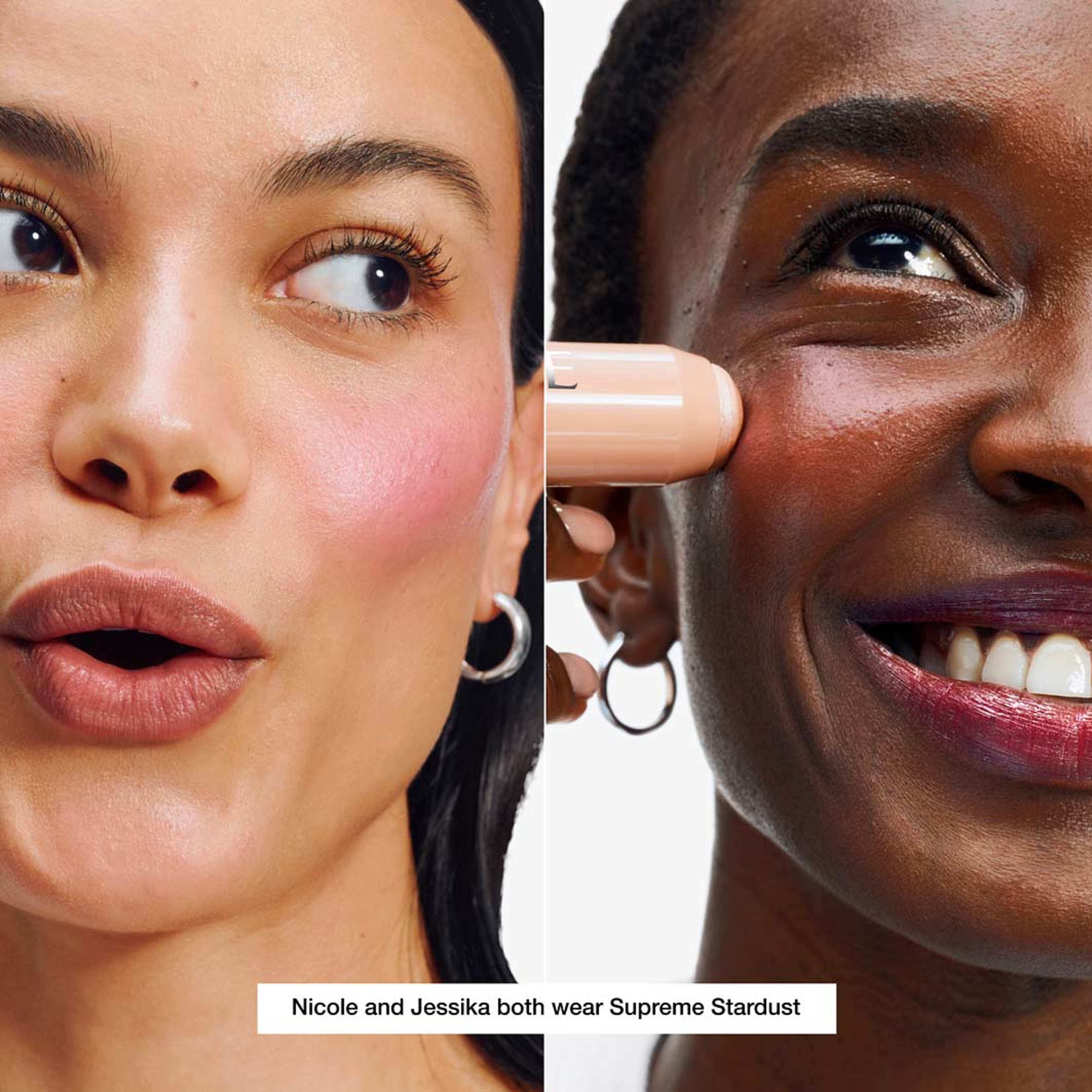 Chubby Stick Sculpting Highlight, från Clinique, i färgen Supreme Stardust. Klicka för att öppna bilden i stort format