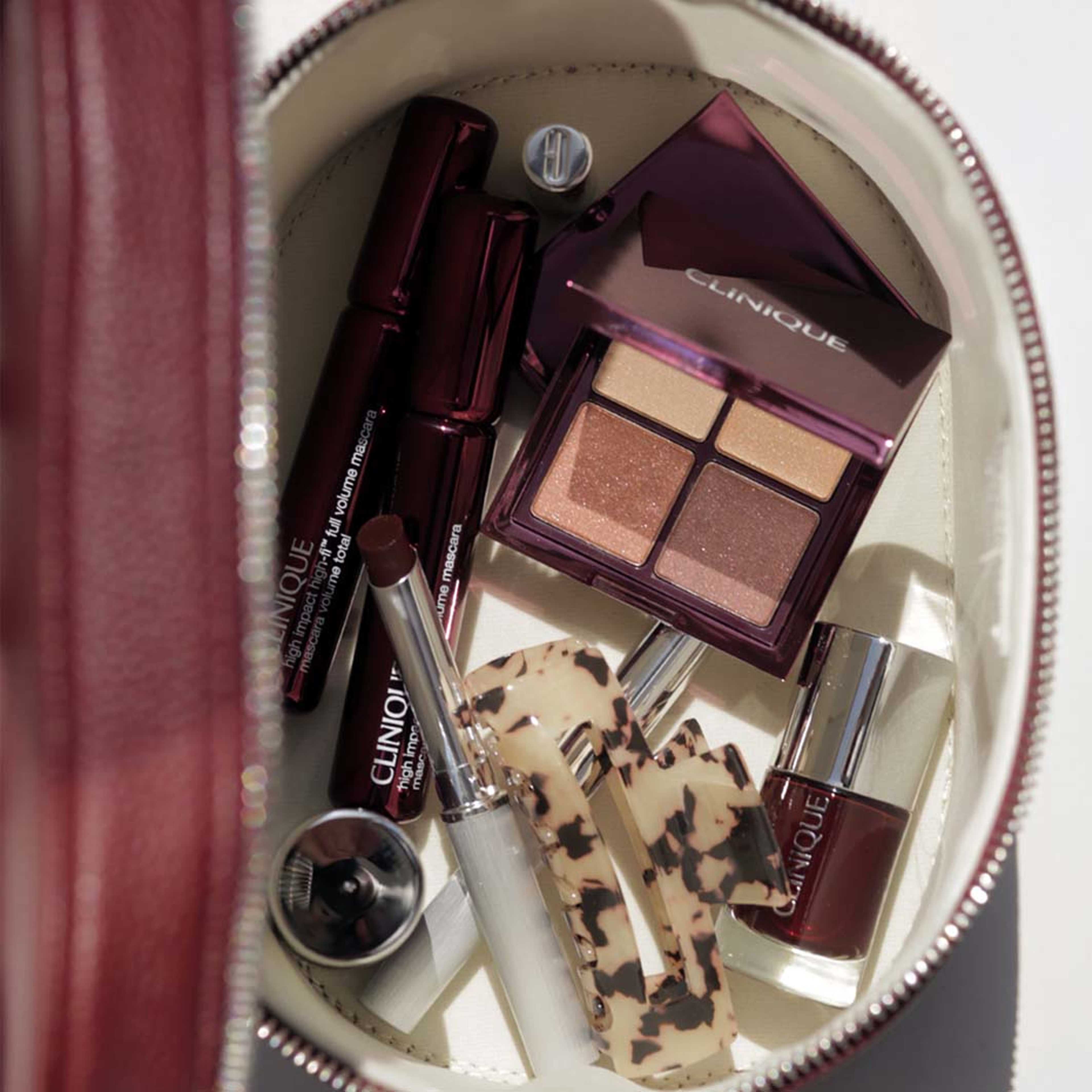 All About Shadow Eyeshadow Palette, från Clinique, i färgen Black Honey. Klicka för att öppna bilden i stort format