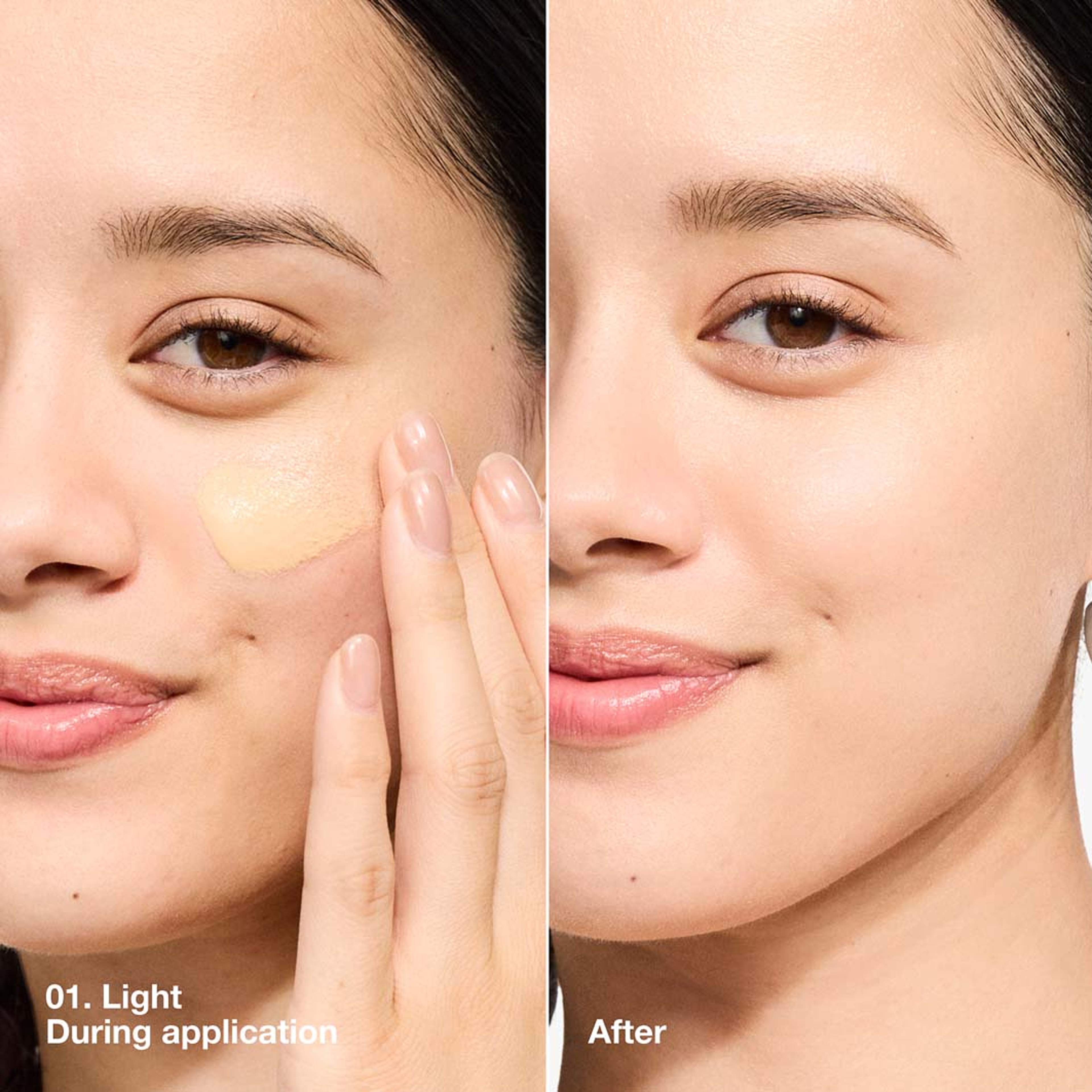 UV Solutions Brightening + Tinted Sunscreen SPF 50, från Clinique, i färgen Medium Deep. Klicka för att öppna bilden i stort format