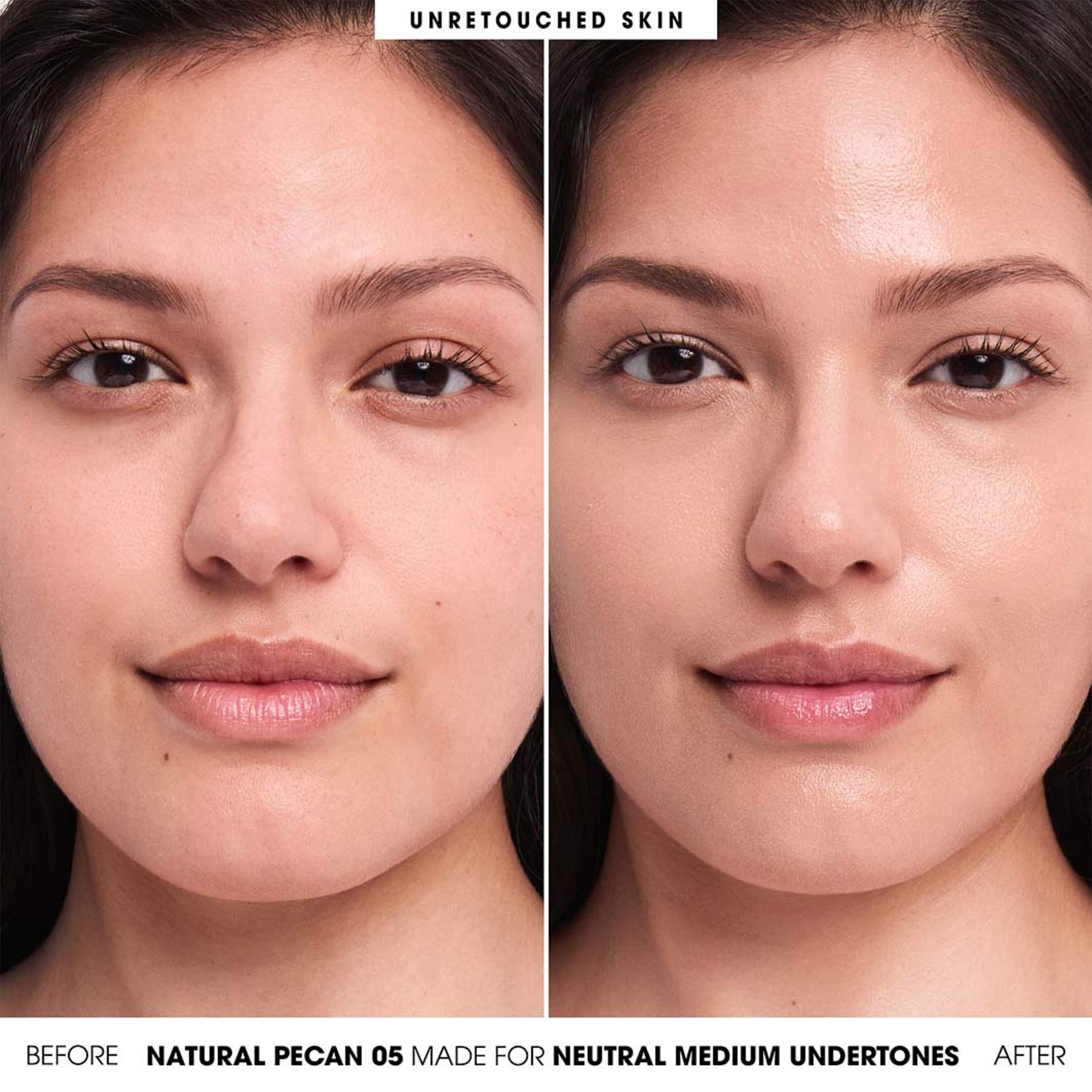 Complexion Rescue Luminous Skin Tint Stick, från bareMinerals, i färgen Natural. Klicka för att öppna bilden i stort format