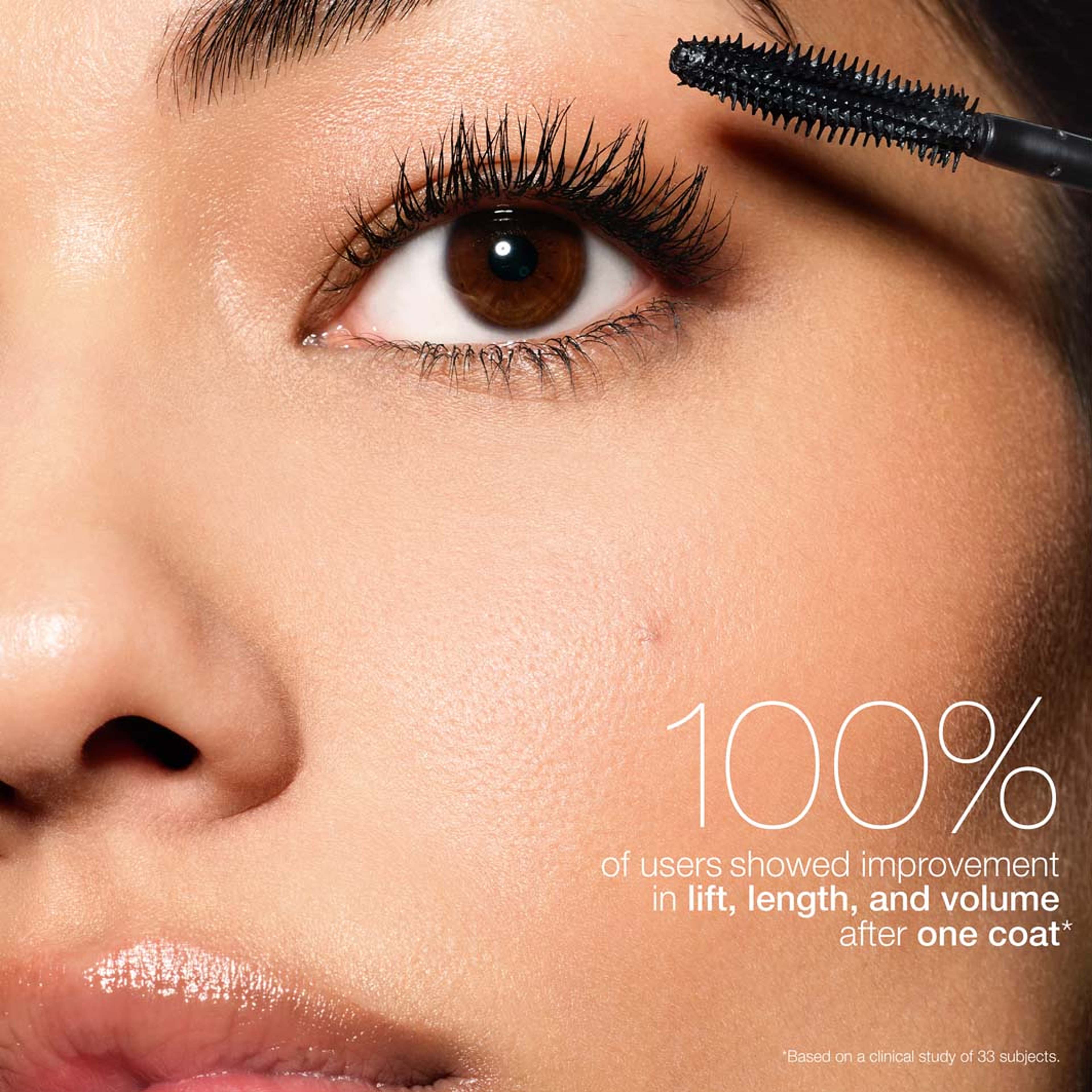 Notorious Mascara Starstruck, från NARS, i färgen Starstruck Black. Klicka för att öppna bilden i stort format