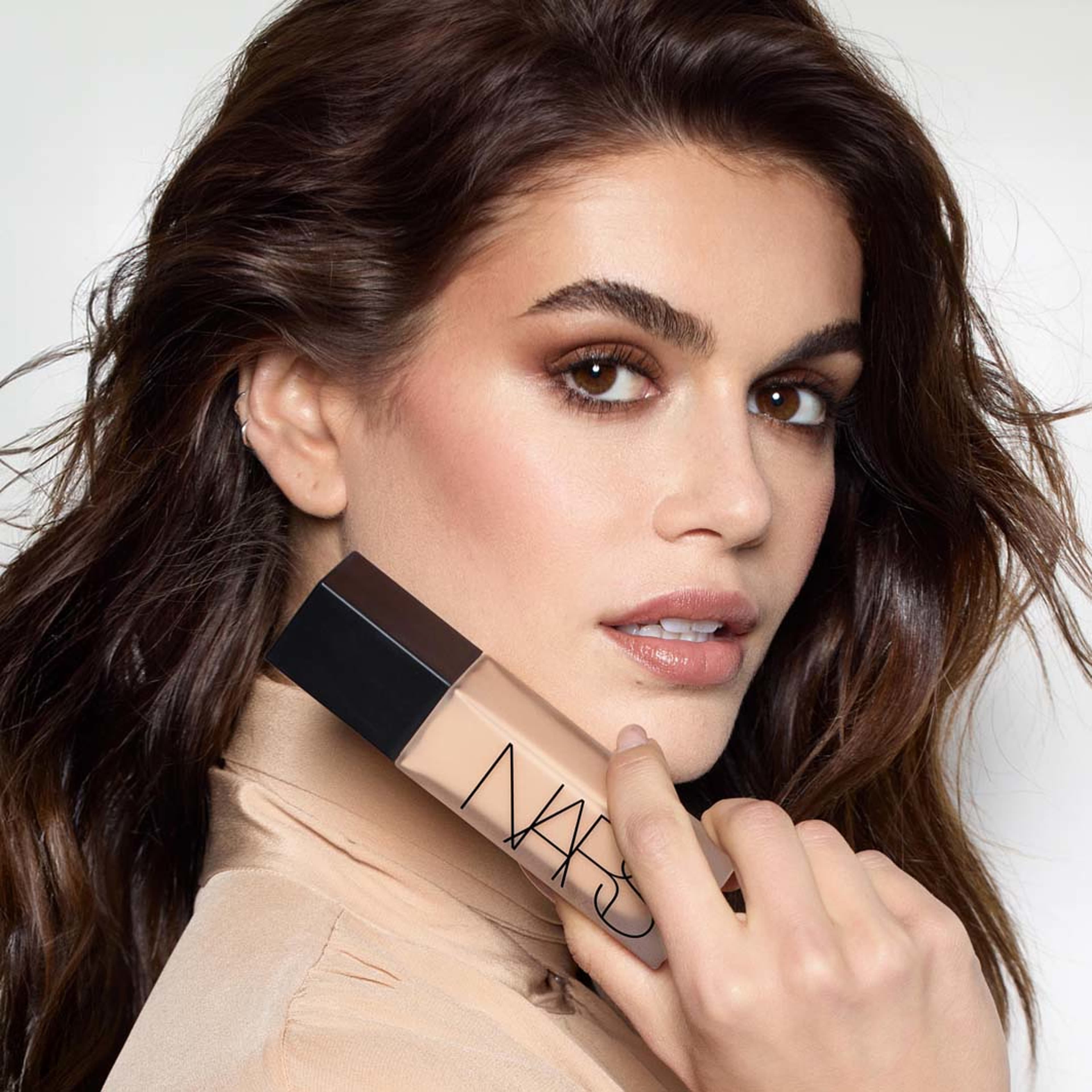 Natural Matte Longwear Foundation, från NARS, i färgen Yulong. Klicka för att öppna bilden i stort format