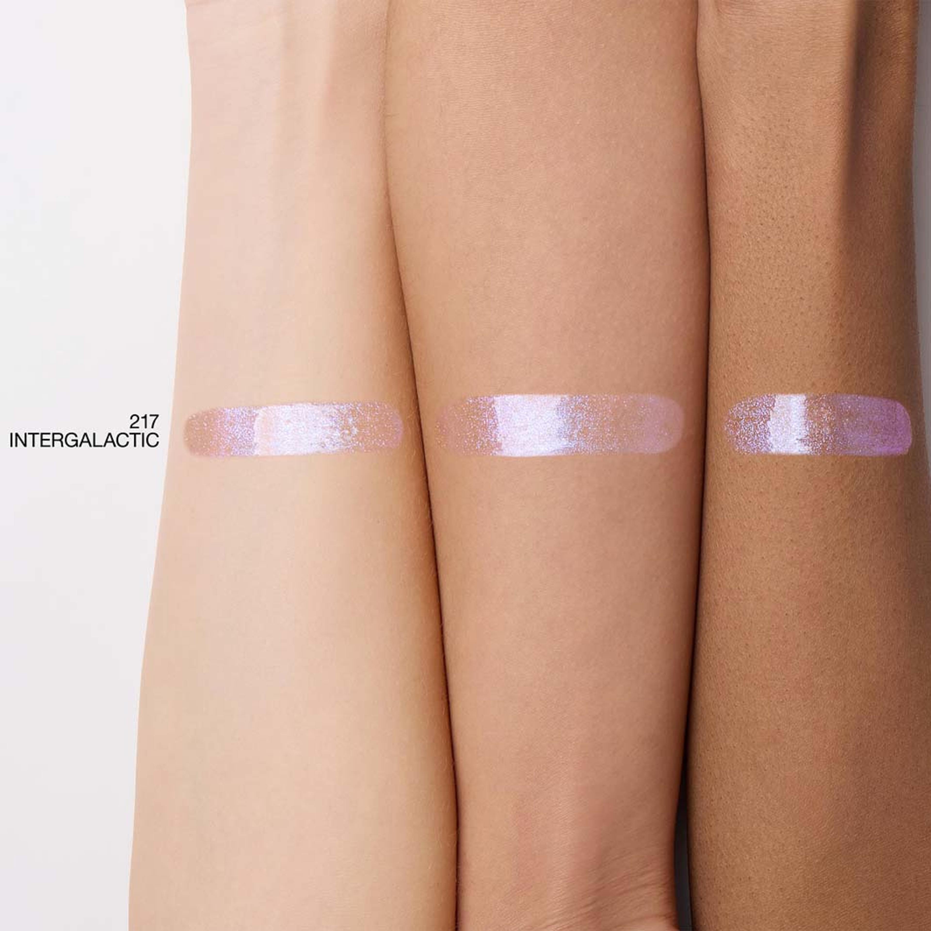 AfterGlow Lip Shine, från NARS, i färgen Intergalactic. Klicka för att öppna bilden i stort format