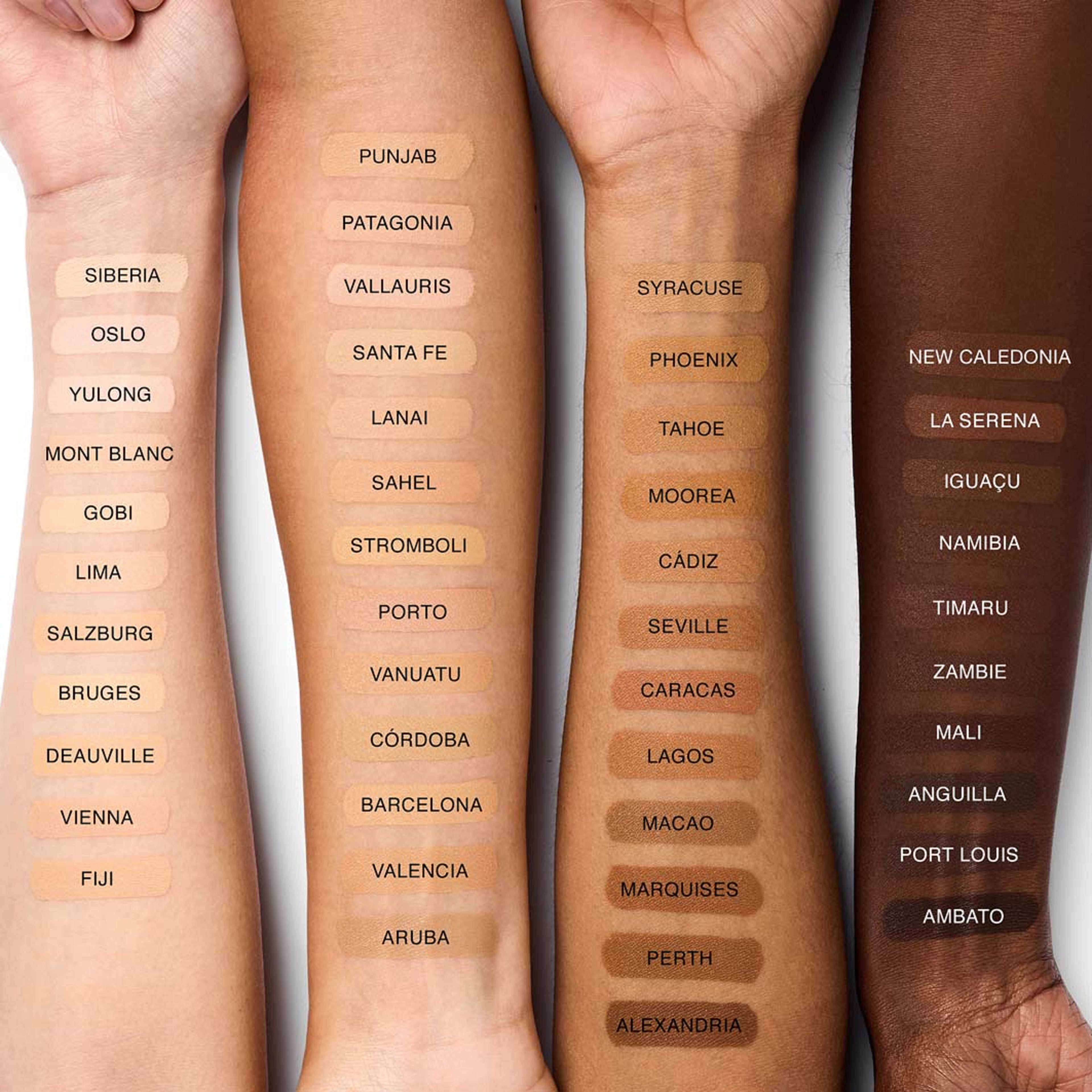 Natural Radiant Longwear Foundation, från NARS, i färgen Perth. Klicka för att öppna bilden i stort format