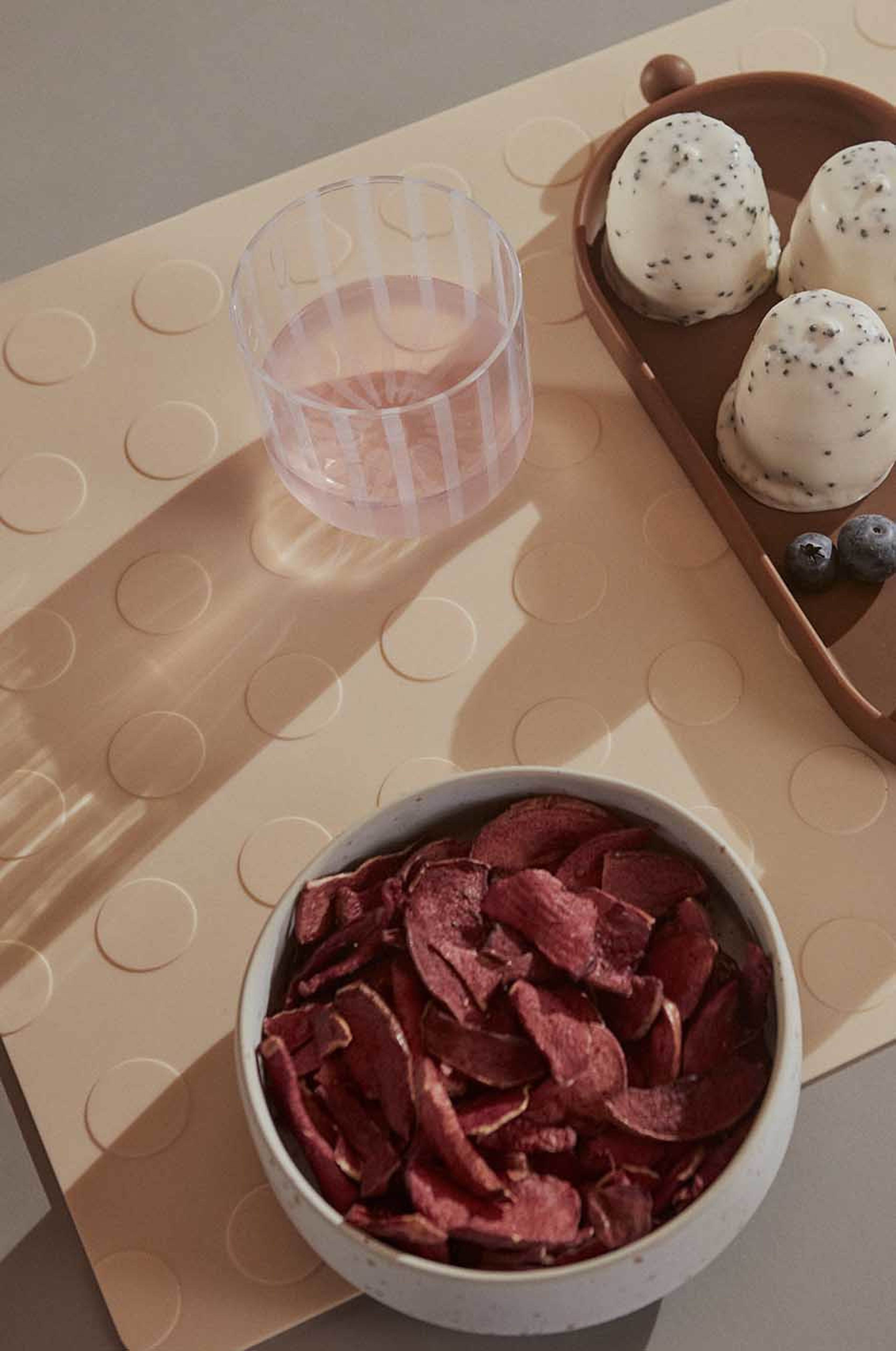 Dotto Placemat - Pack Of 2, från OYOY Living, i färgen vanilla. Klicka för att öppna bilden i stort format