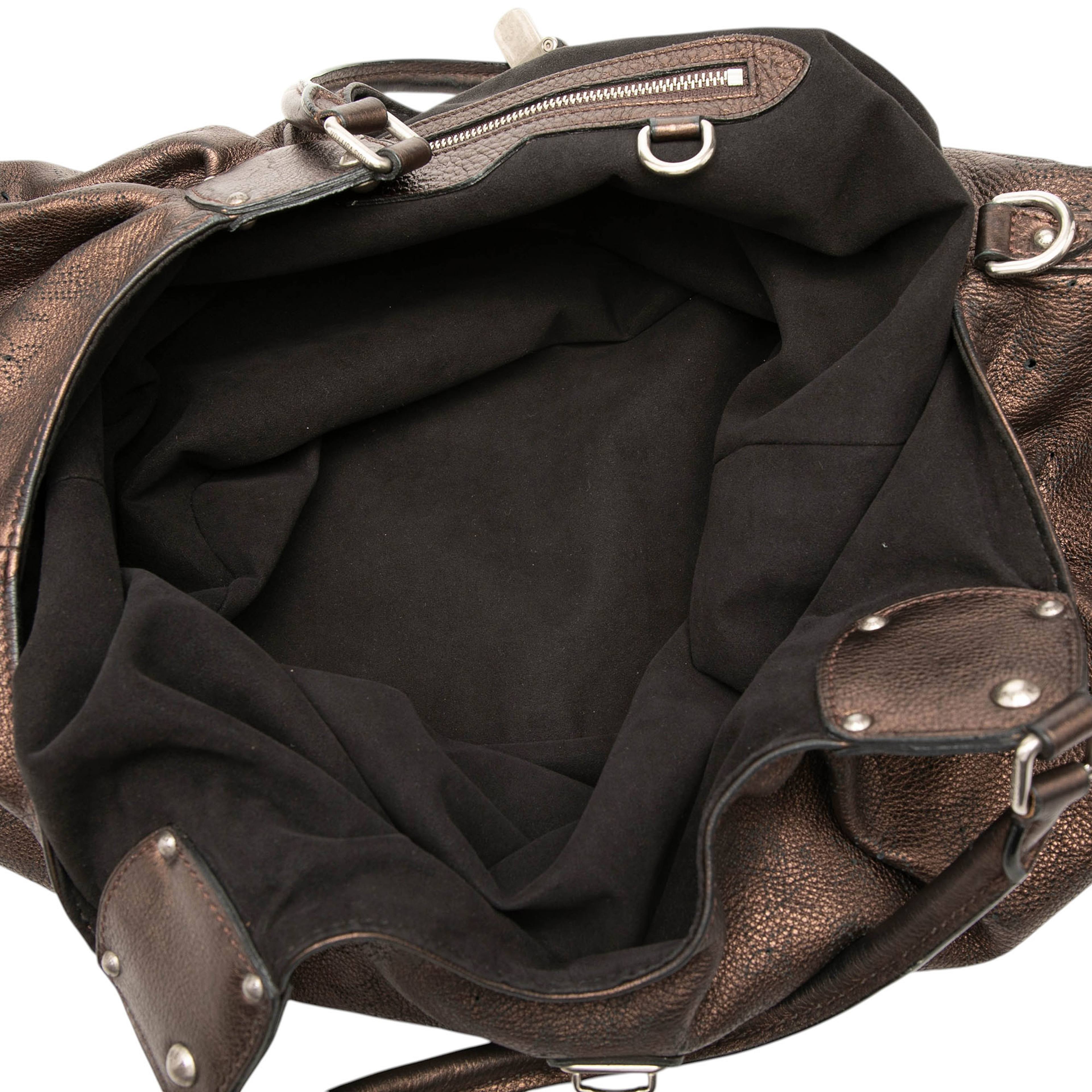 Louis Vuitton Monogram Mahina Xl, från Luxclusif, i färgen brun. Klicka för att öppna bilden i stort format