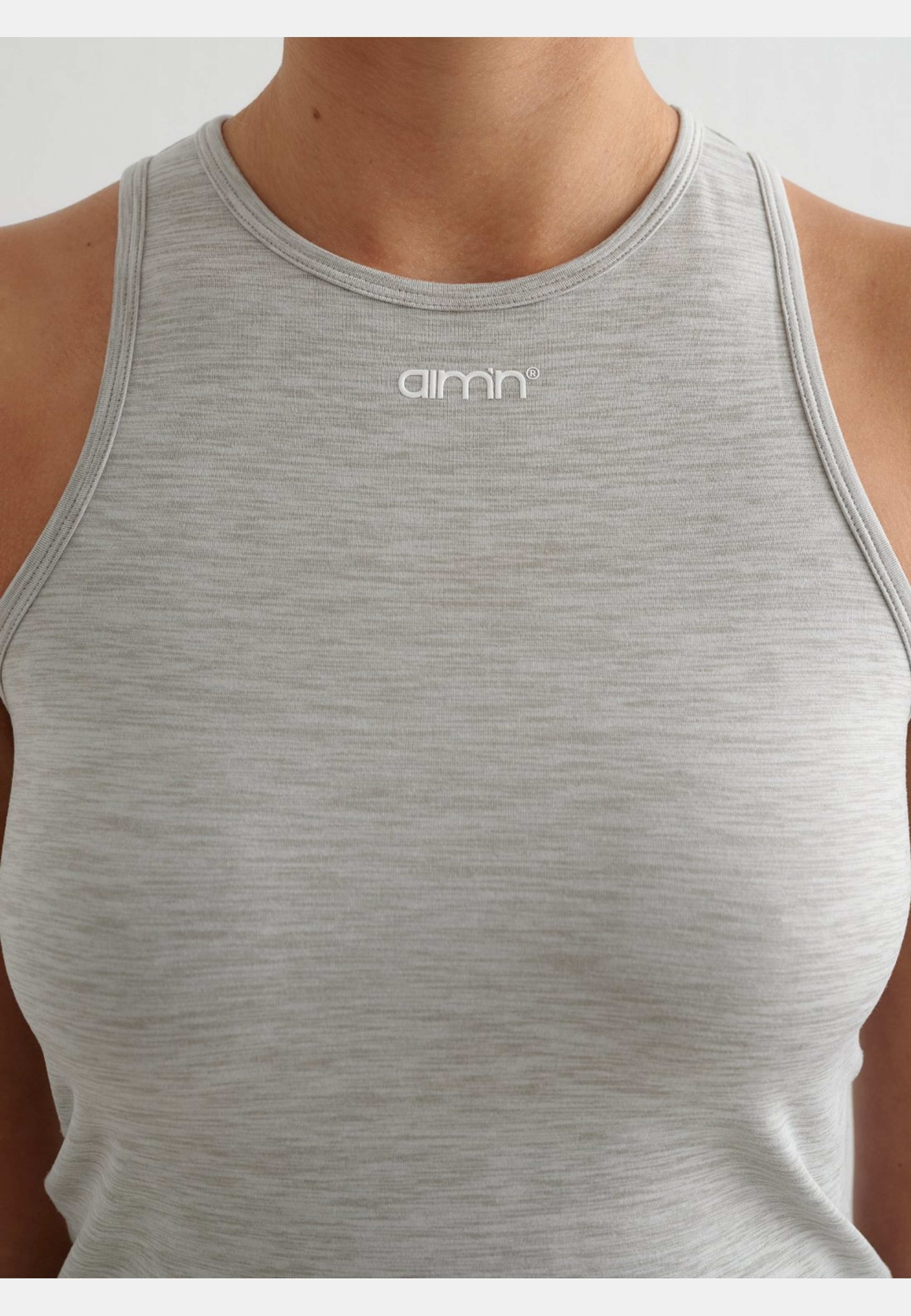 Soft Basic Singlet, från aim'n, i färgen grey melange. Klicka för att öppna bilden i stort format