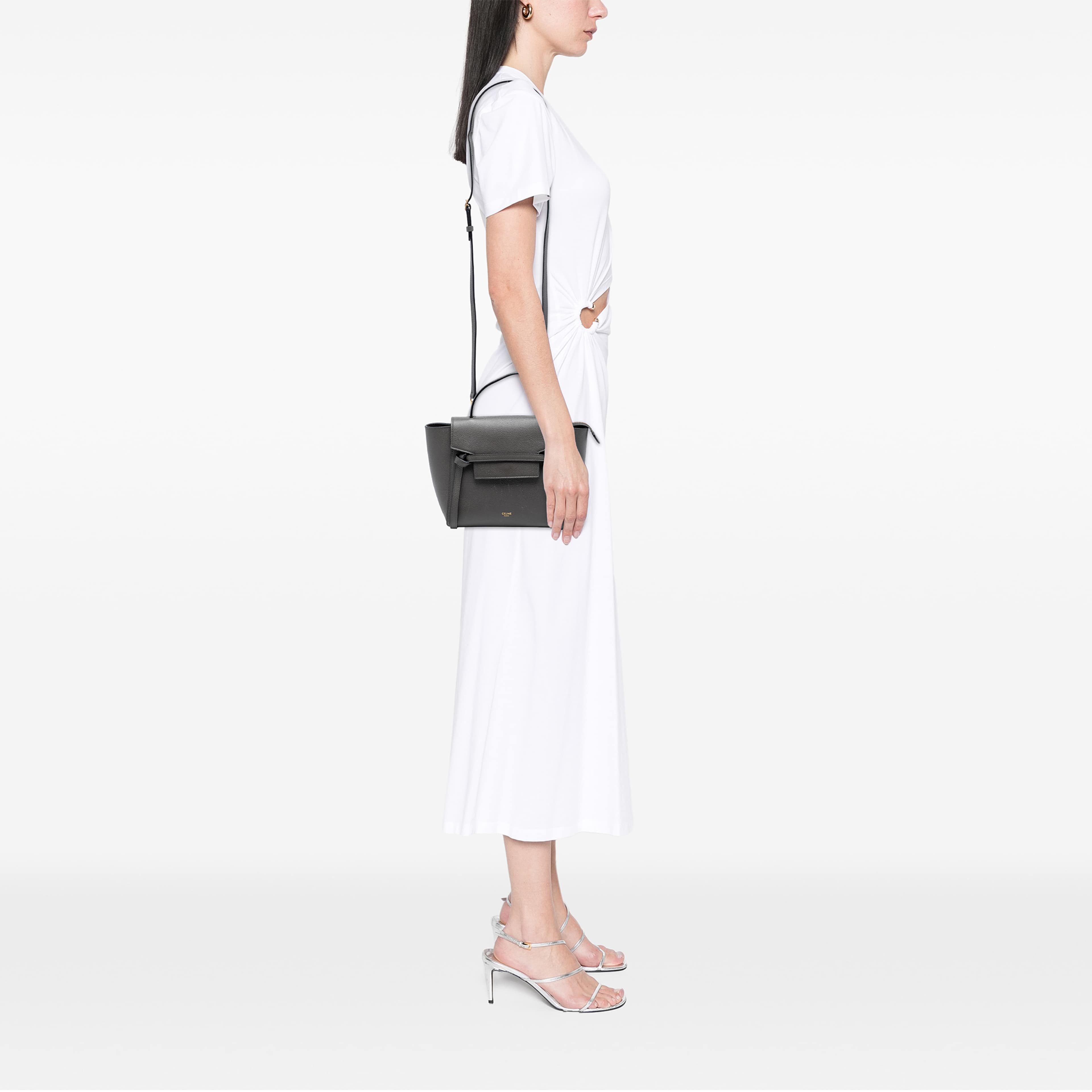 Celine Nano Grained Calfskin Belt Bag, från Luxclusif, i färgen grå. Klicka för att öppna bilden i stort format