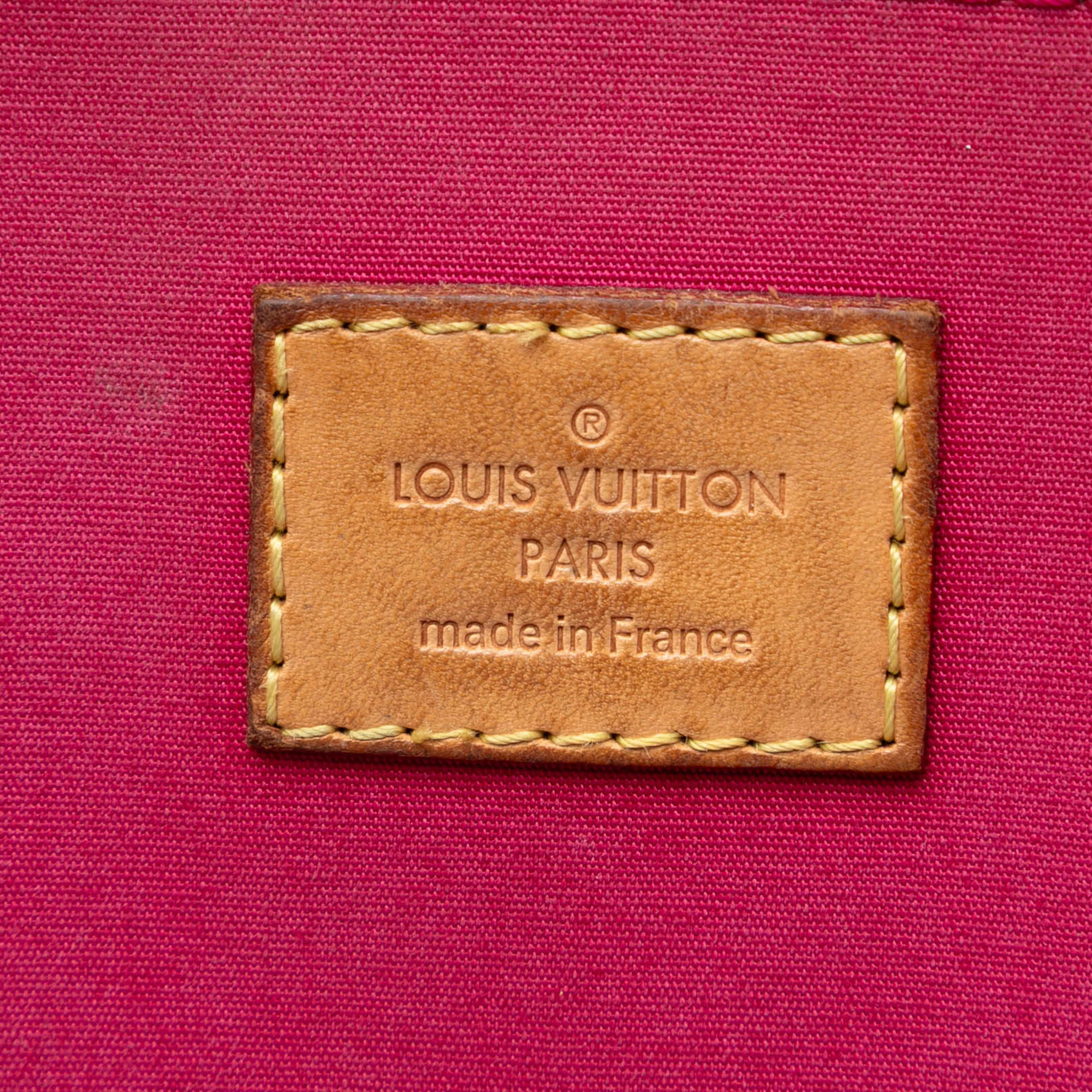Louis Vuitton Monogram Vernis Alma Pm, från Luxclusif, i färgen red. Klicka för att öppna bilden i stort format