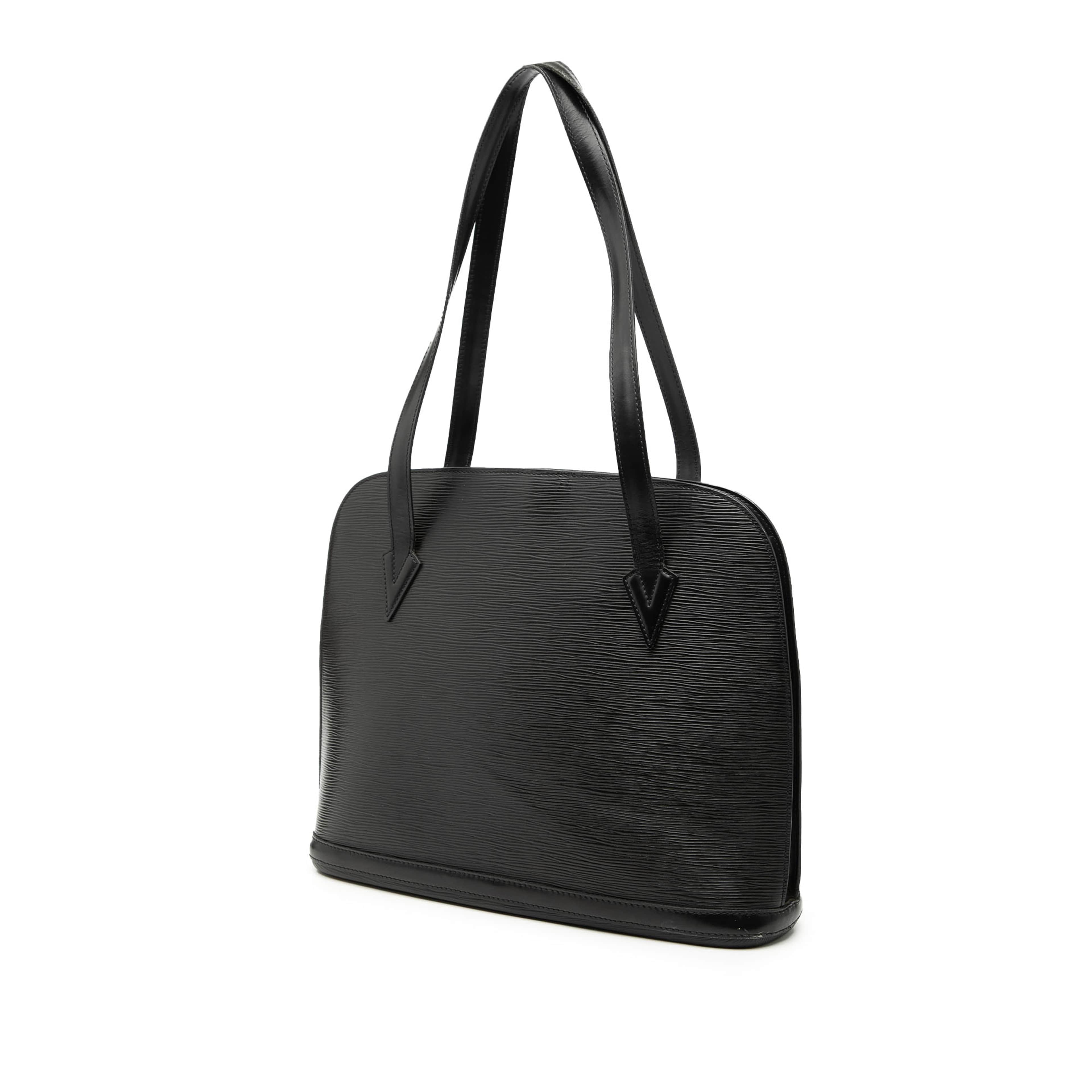 Louis Vuitton Epi Lussac, från Luxclusif, i färgen black. Klicka för att öppna bilden i stort format