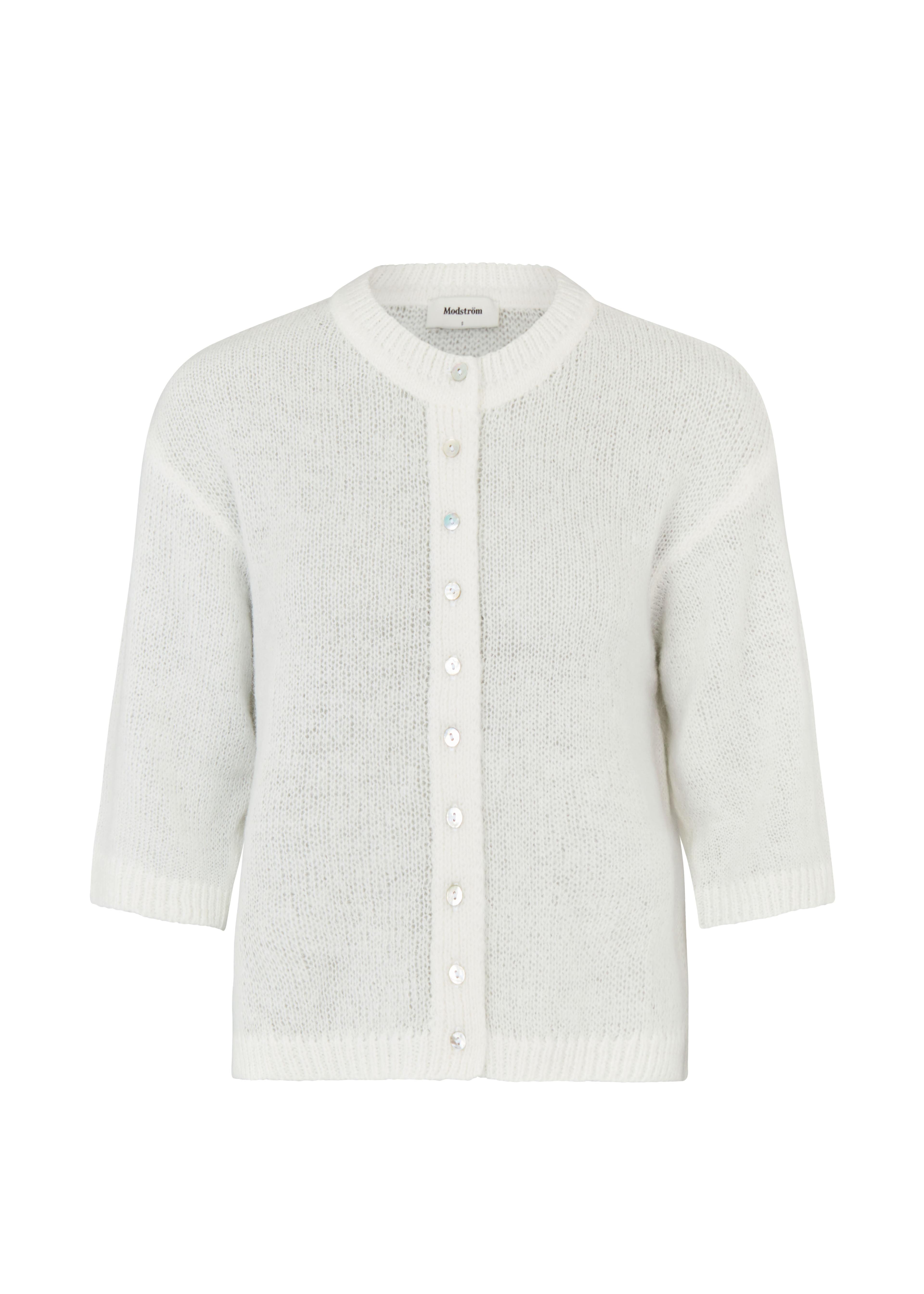 Bailormd Cardigan, från Modström, i färgen moonbeam. Klicka för att öppna bilden i stort format