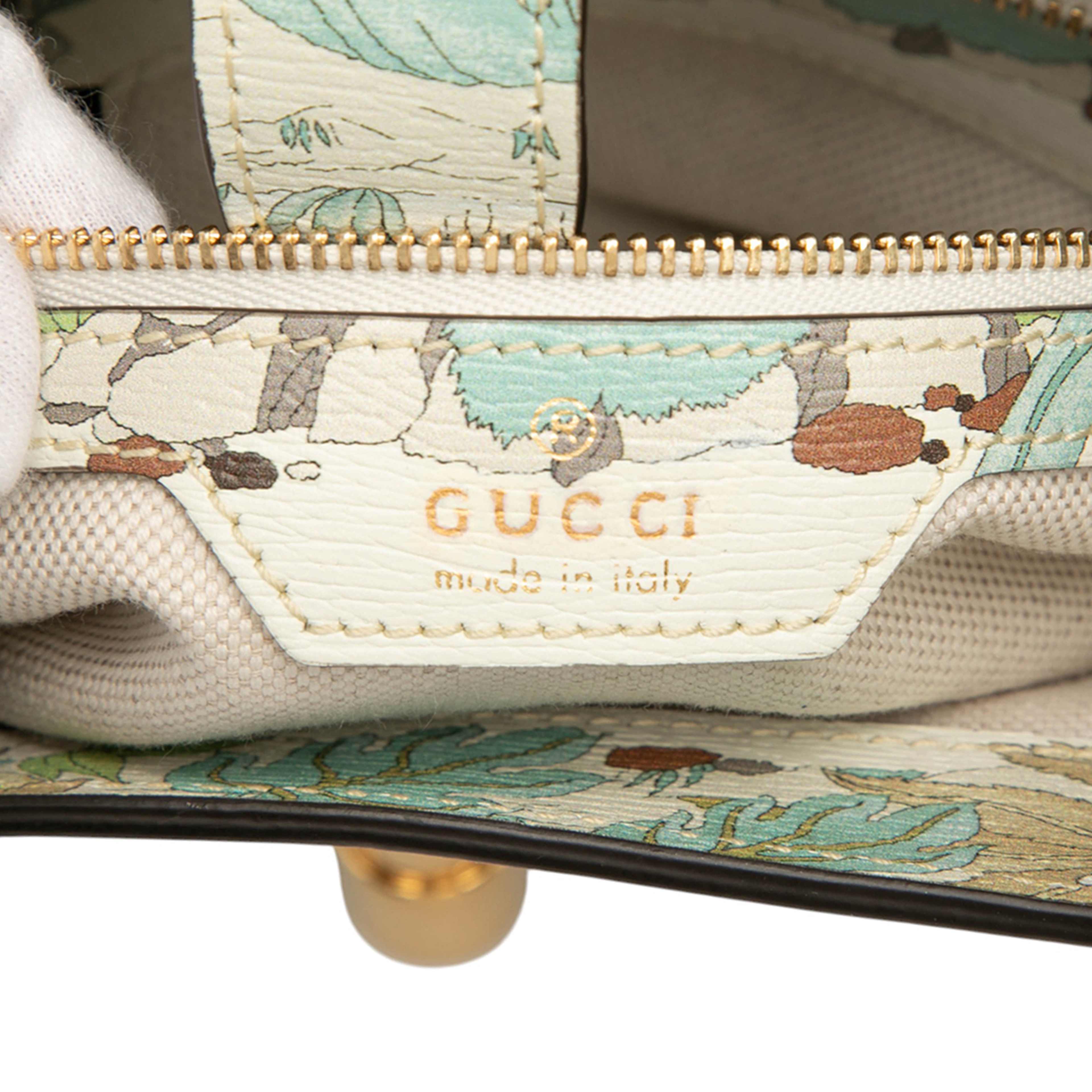 Gucci Small Calfskin Tiger Jackie 1961 Crossbody, från Luxclusif, i färgen blue. Klicka för att öppna bilden i stort format