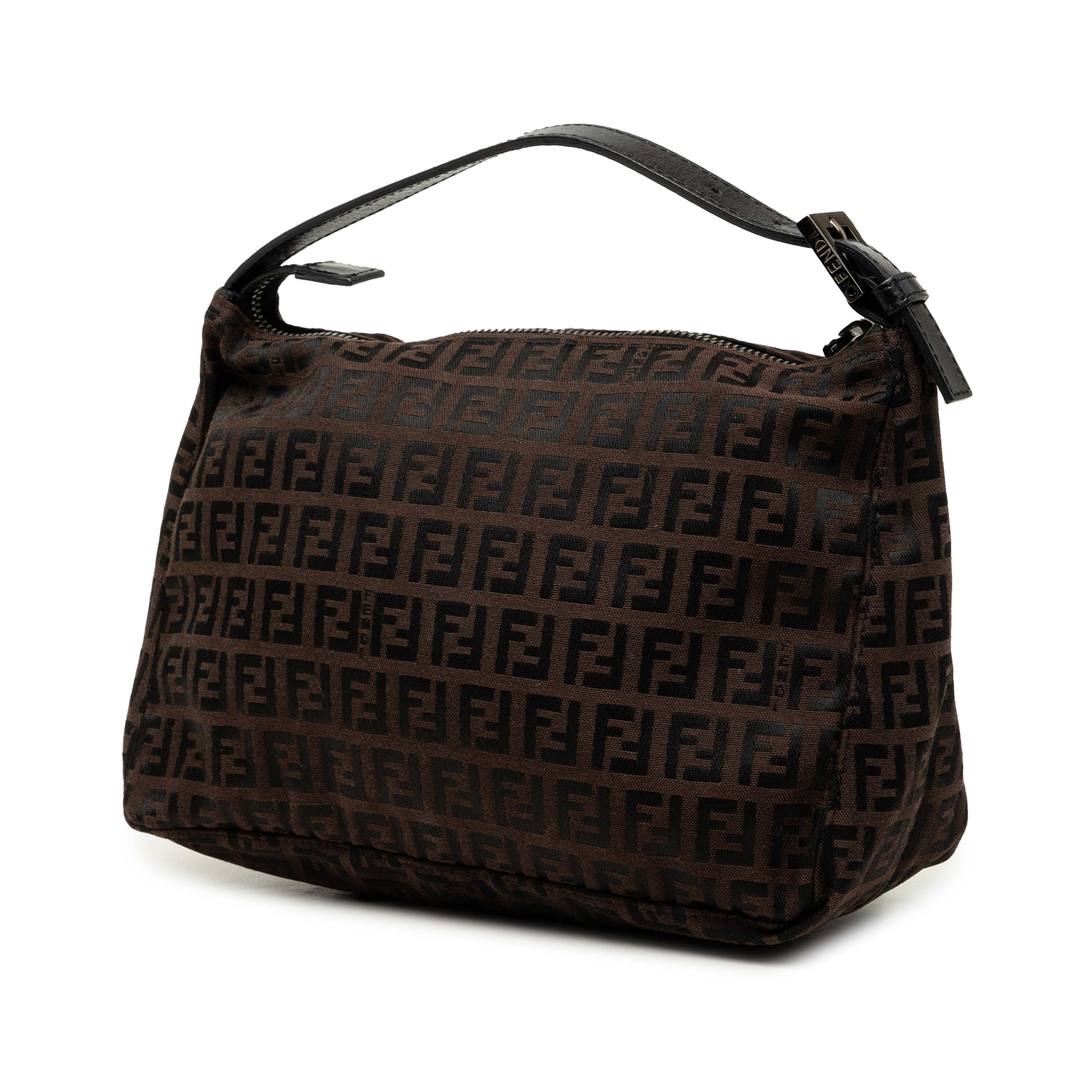 Fendi Zucchino Canvas Handbag, från Luxclusif, i färgen brun. Klicka för att öppna bilden i stort format