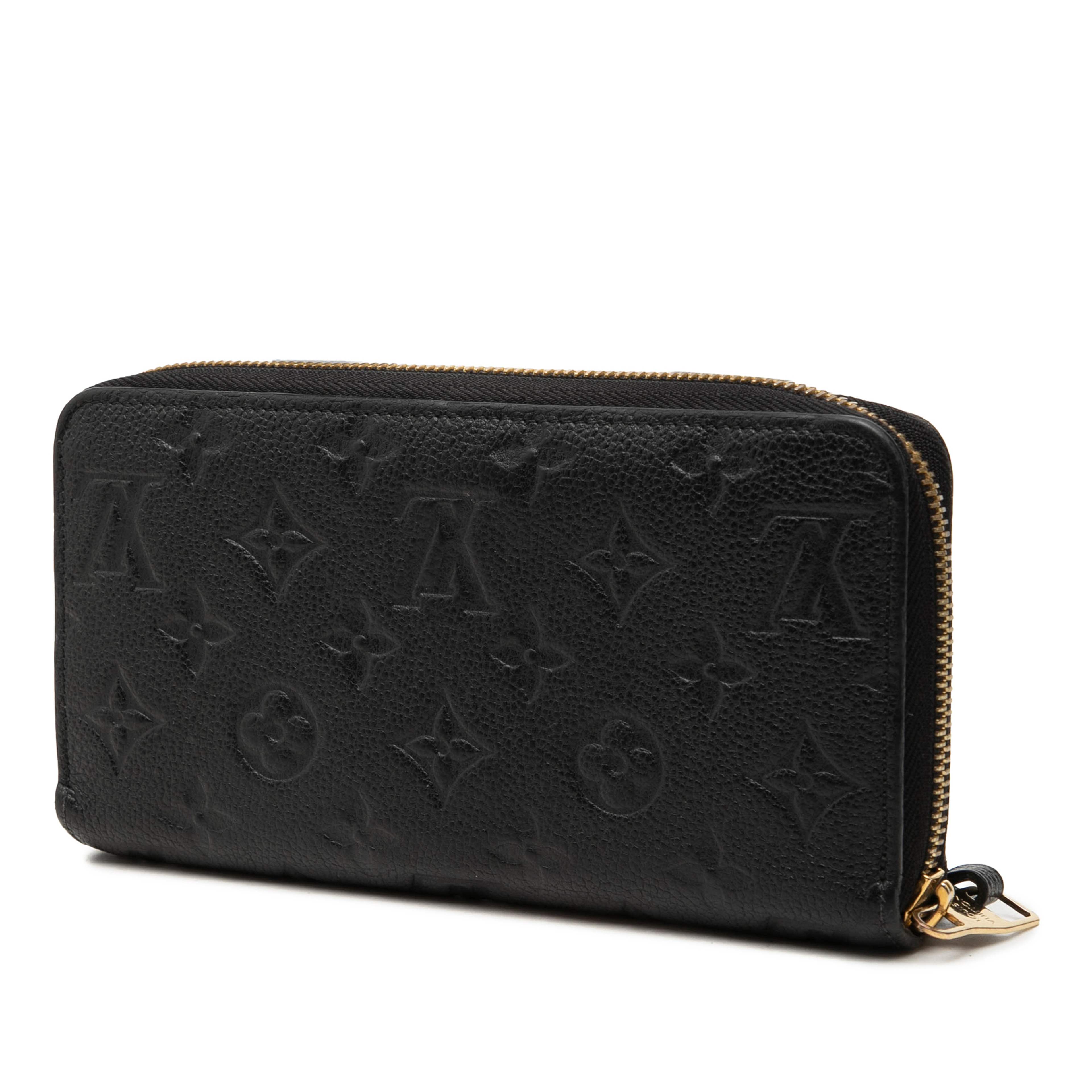 Louis Vuitton Monogram Empreinte Zippy Long Wallet, från Luxclusif, i färgen svart. Klicka för att öppna bilden i stort format