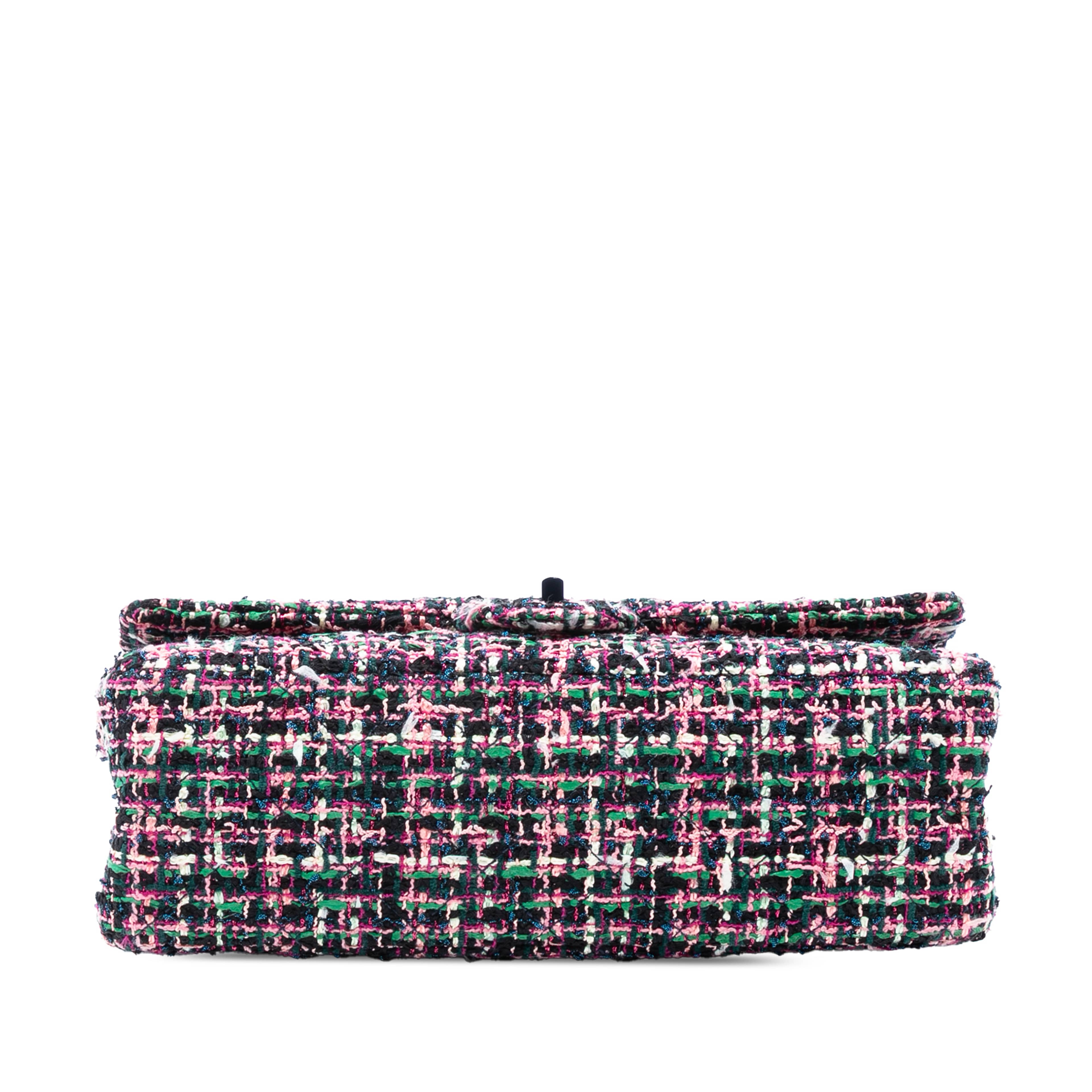 Chanel Reissue 2.55 Tweed Double Flap 226, från Luxclusif, i färgen pink. Klicka för att öppna bilden i stort format