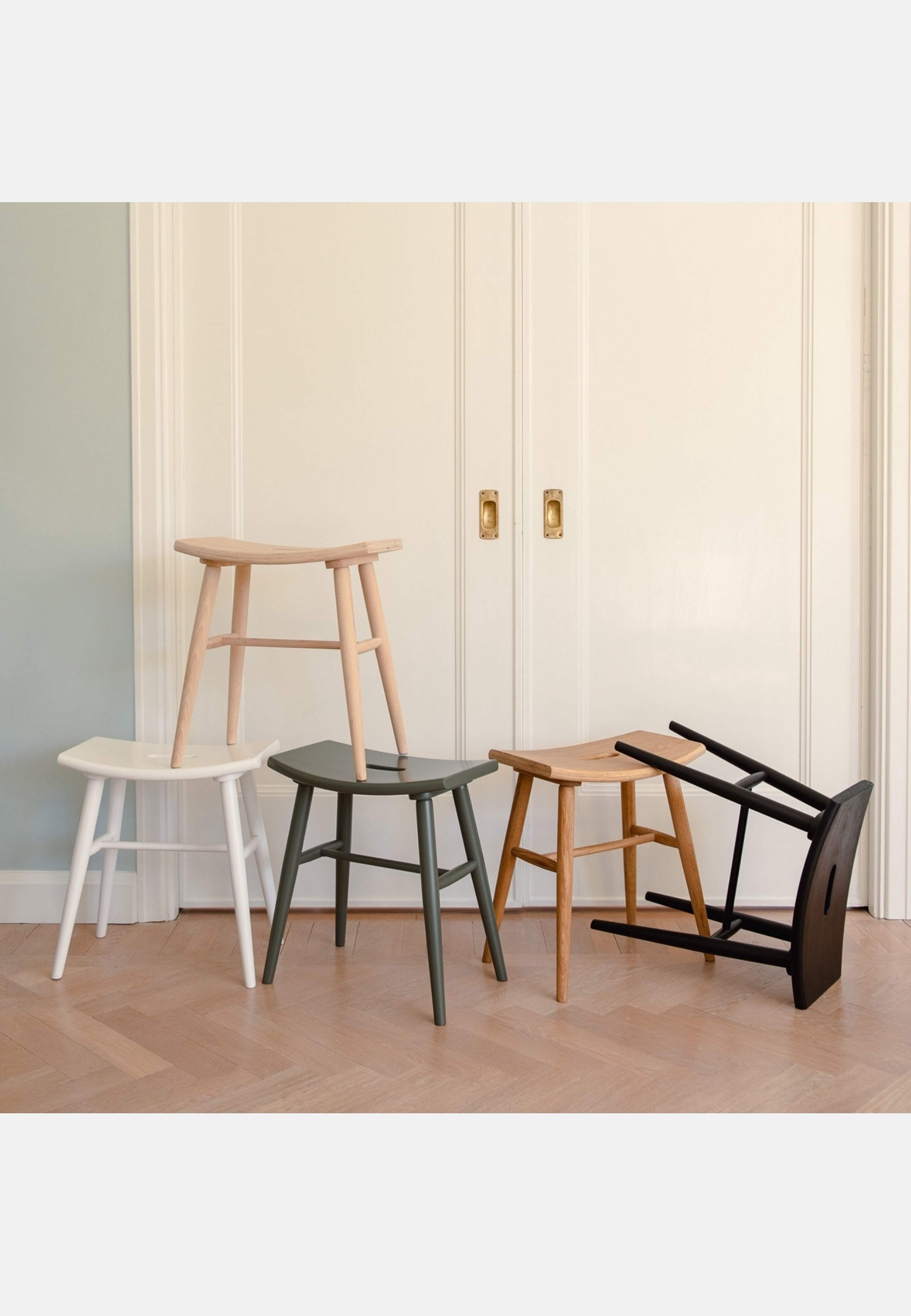 Pall Emil, från Created by Designtorget, i färgen mörkgrön. Klicka för att öppna bilden i stort format