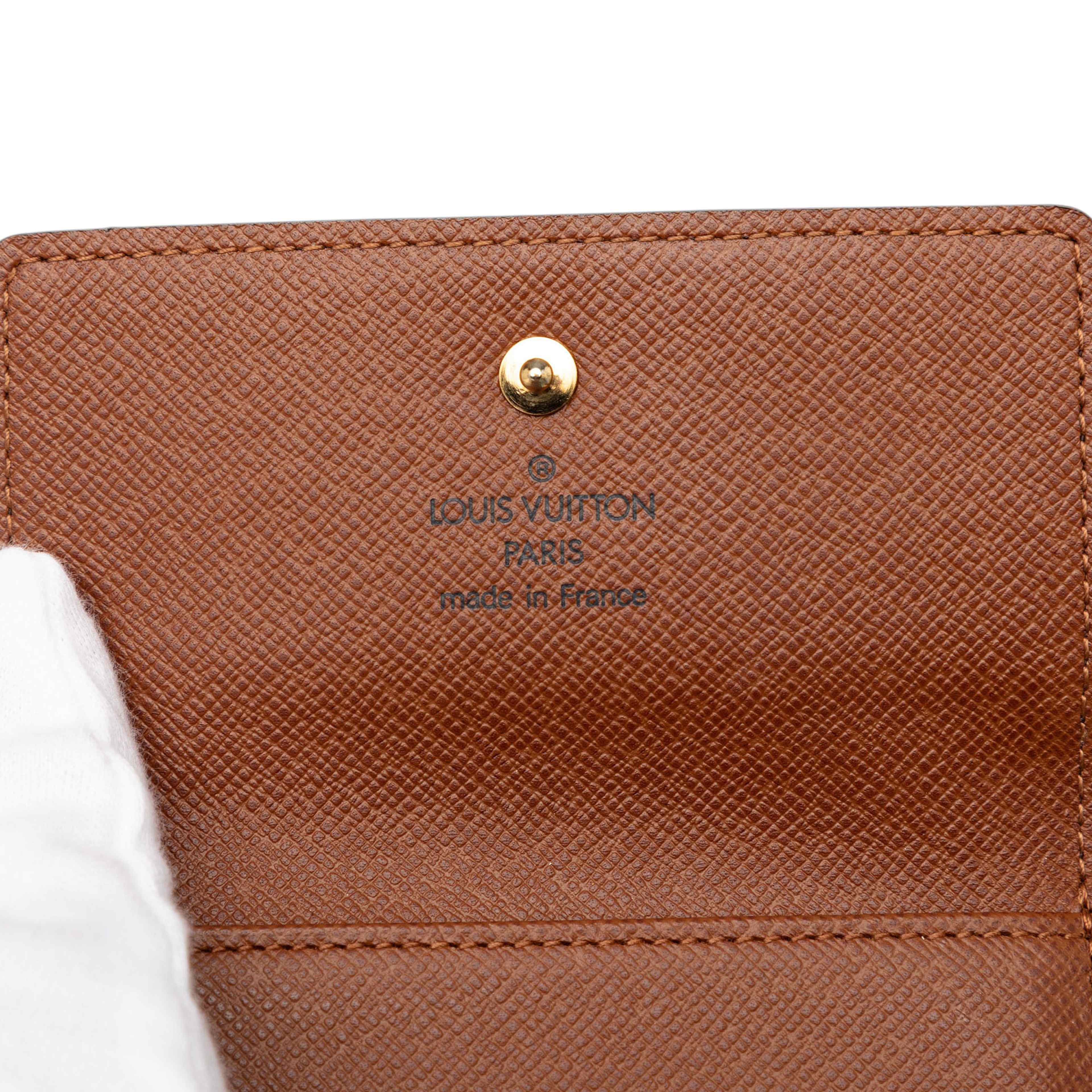 Louis Vuitton Monogram Portefeuille Elise Wallet, från Luxclusif, i färgen brun. Klicka för att öppna bilden i stort format