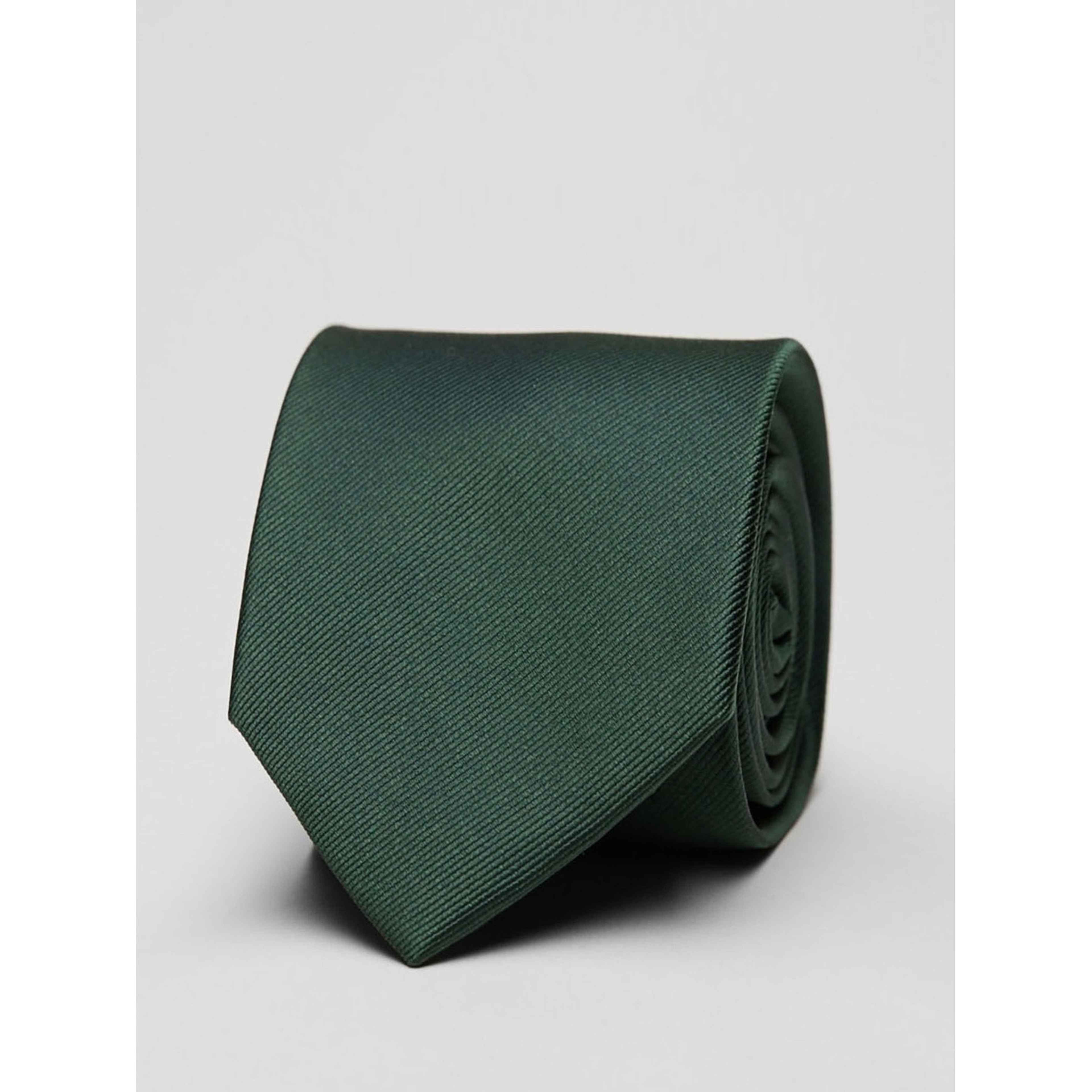 Tie Plain