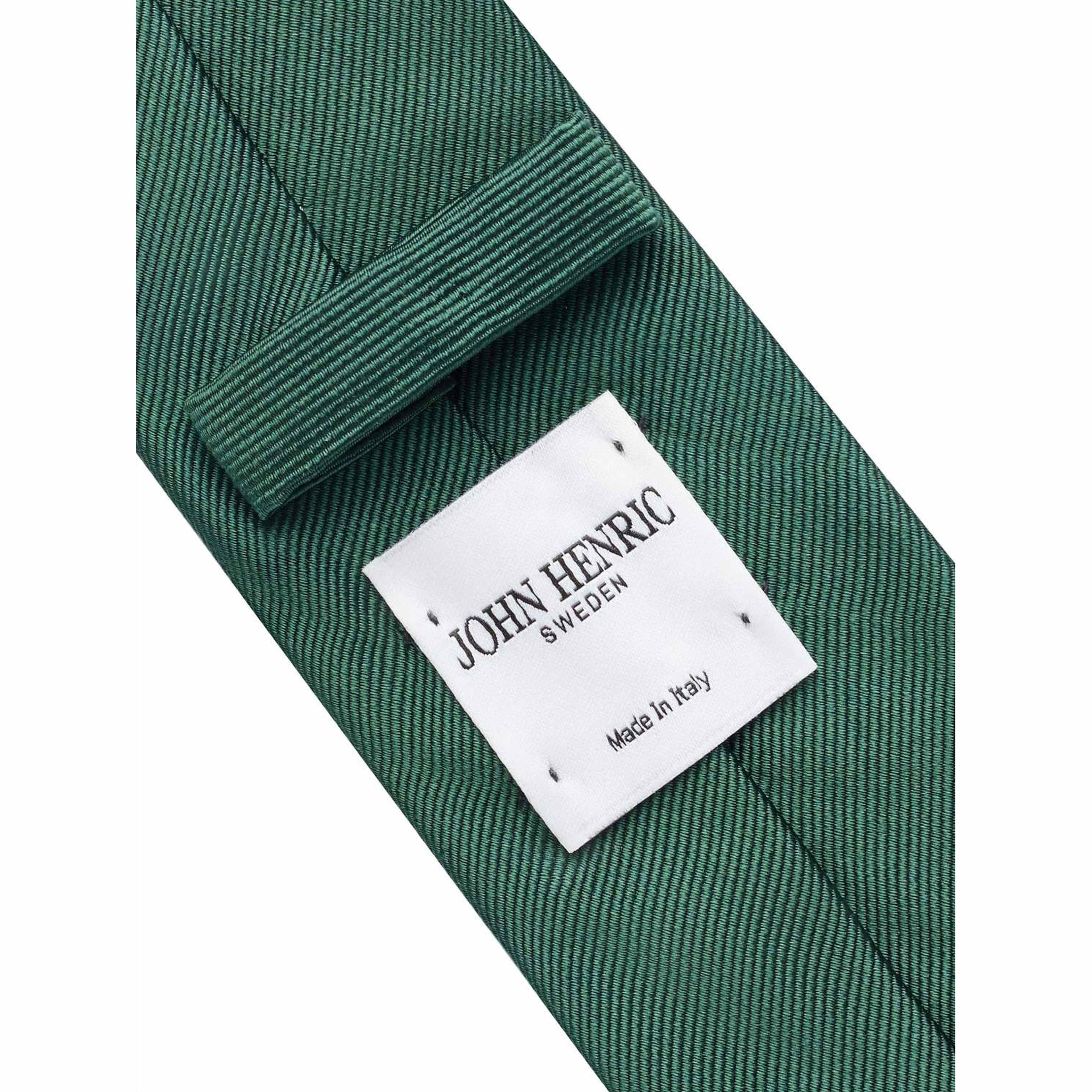 Tie Plain