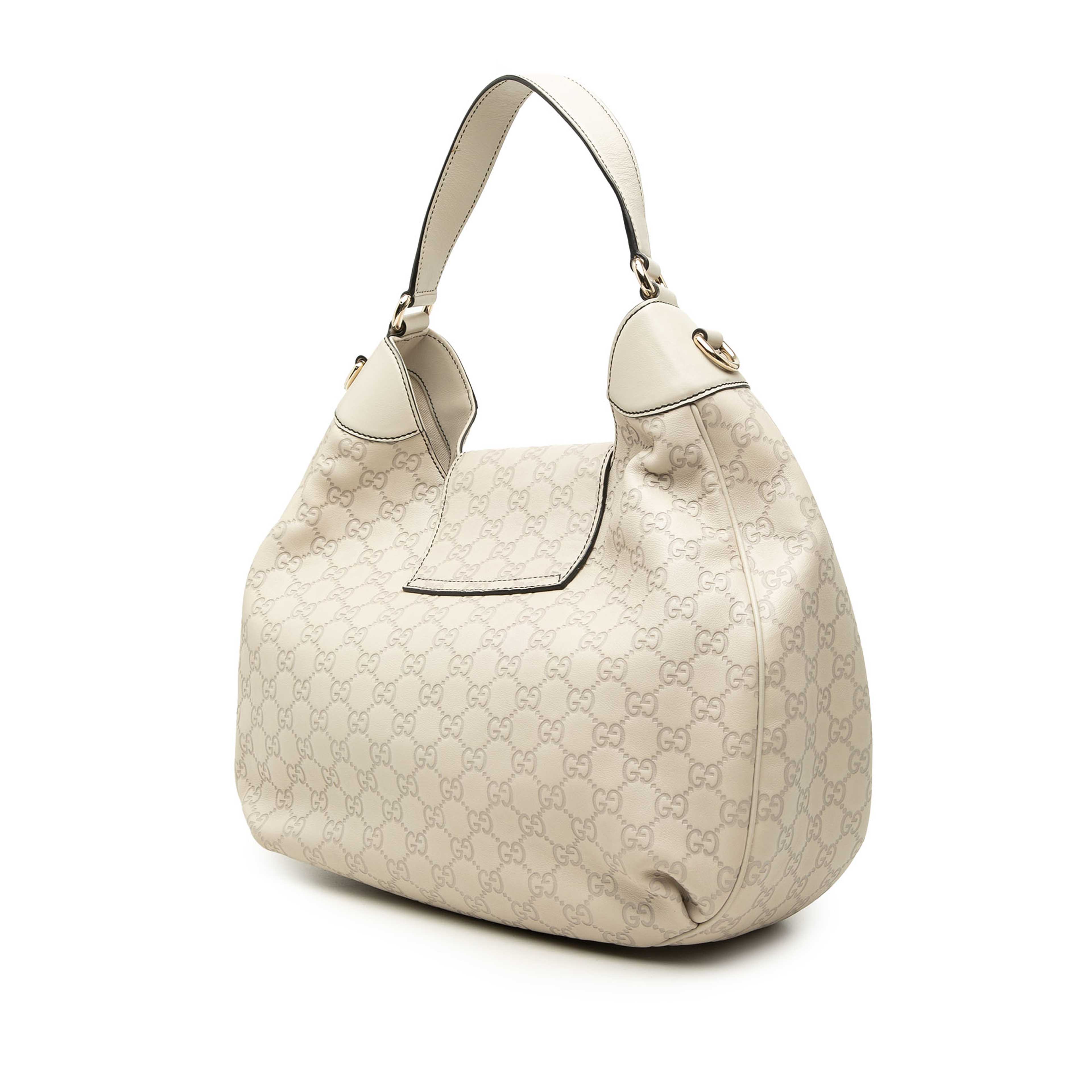 Gucci Medium Gg Canvas Emily Flap Satchel, från Luxclusif, i färgen vit. Klicka för att öppna bilden i stort format