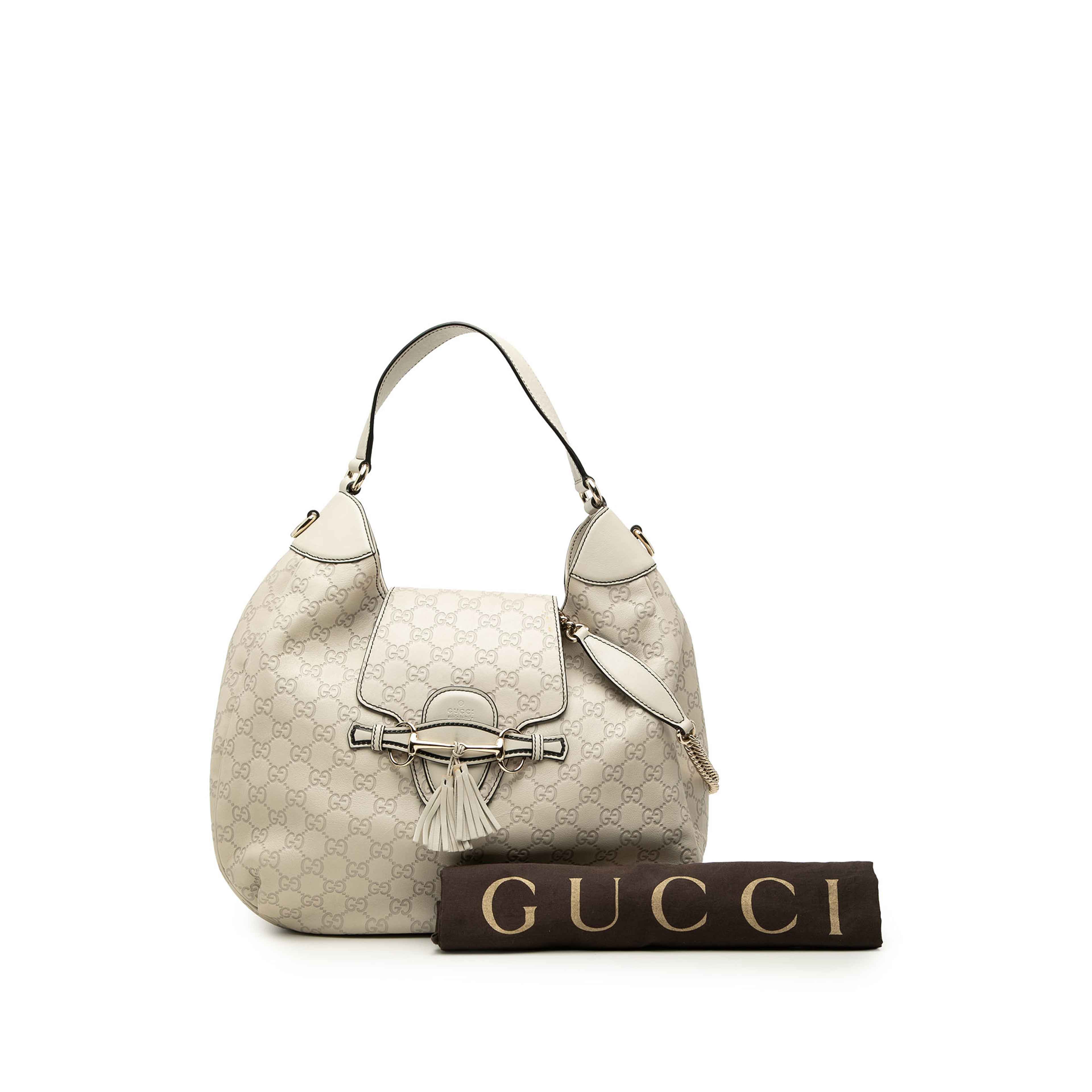 Gucci Medium Gg Canvas Emily Flap Satchel, från Luxclusif, i färgen vit. Klicka för att öppna bilden i stort format