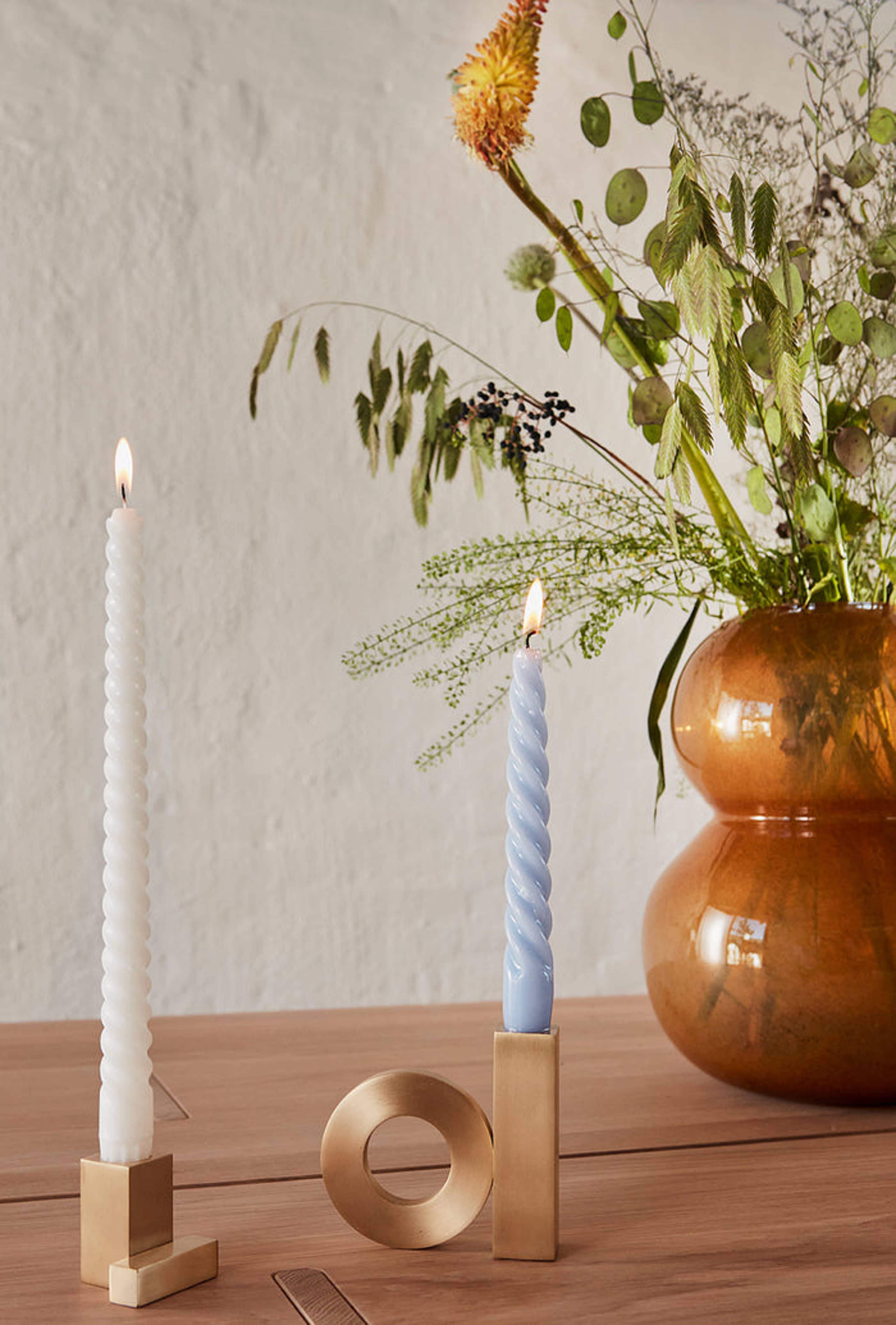 Lasi Vase, från OYOY Living, i färgen amber. Klicka för att öppna bilden i stort format