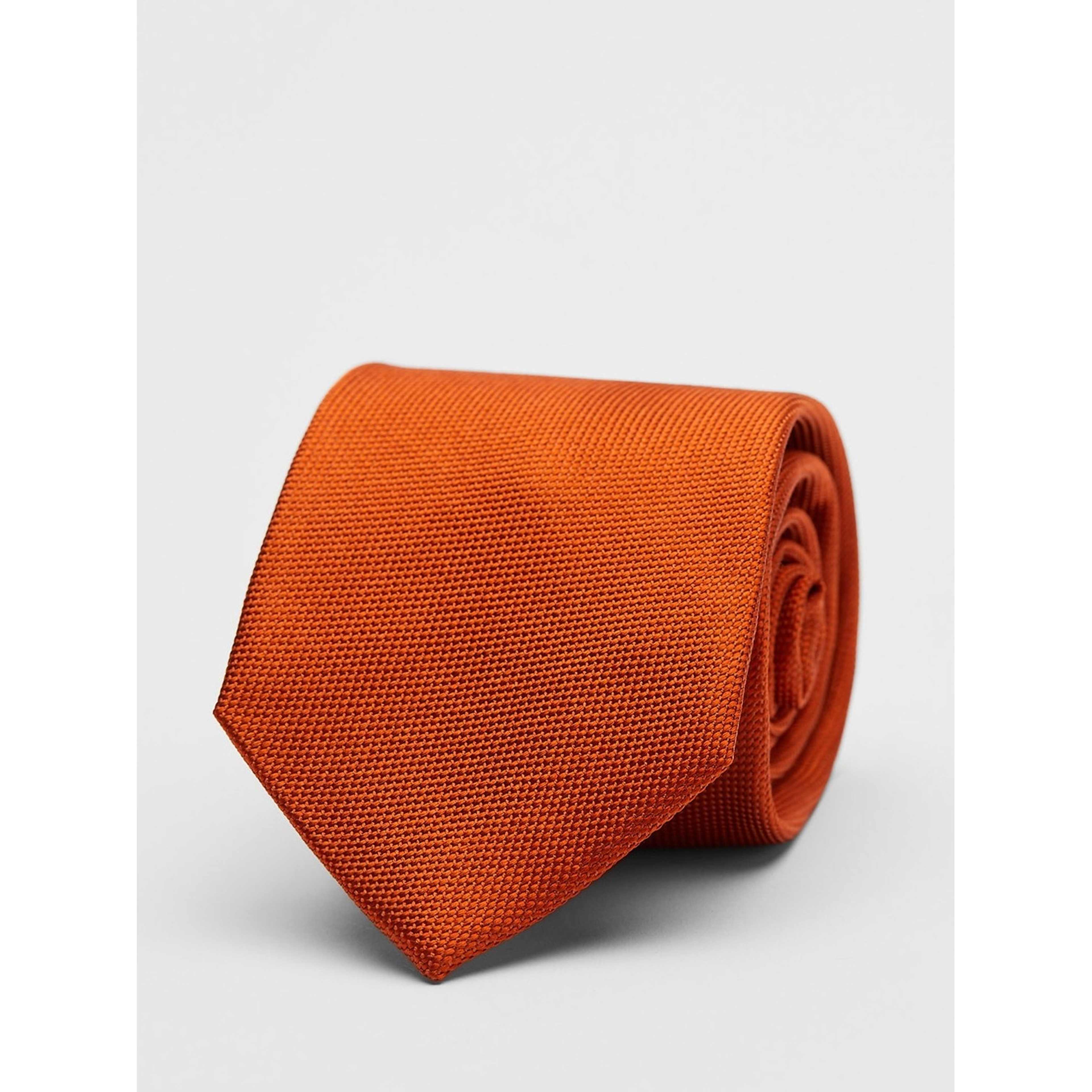 Tie Structure